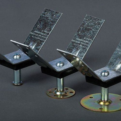 Tracklok Seismic Bracing