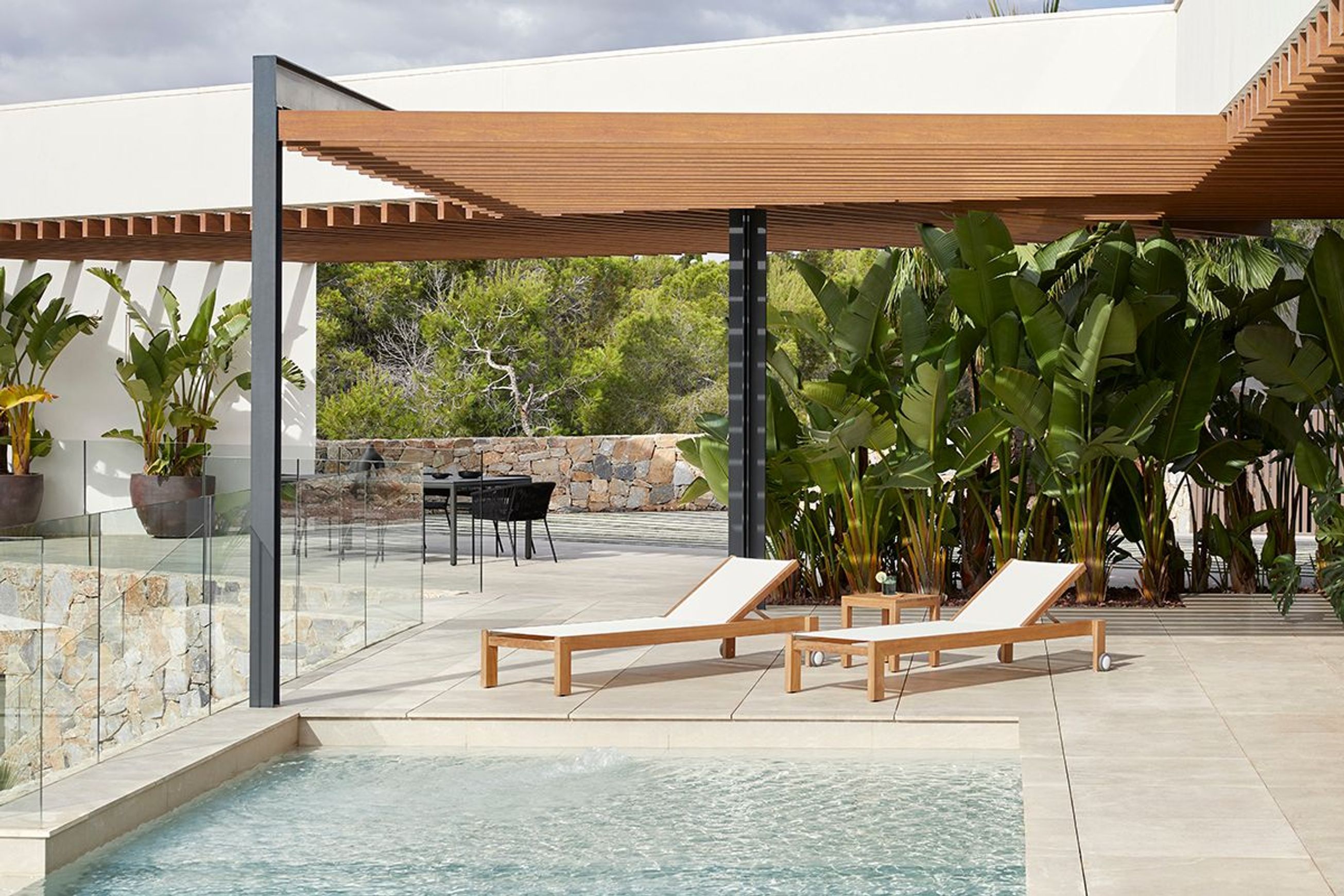 Bay Outdoor Chaise by Point