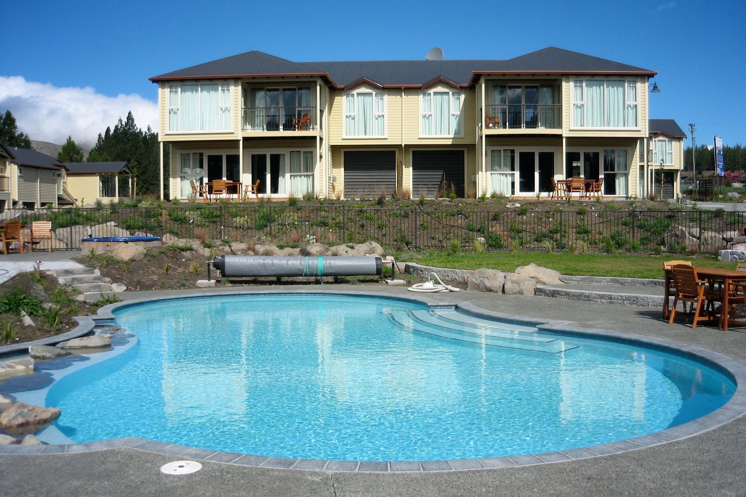 Concrete Swimming Pools by Pioneer