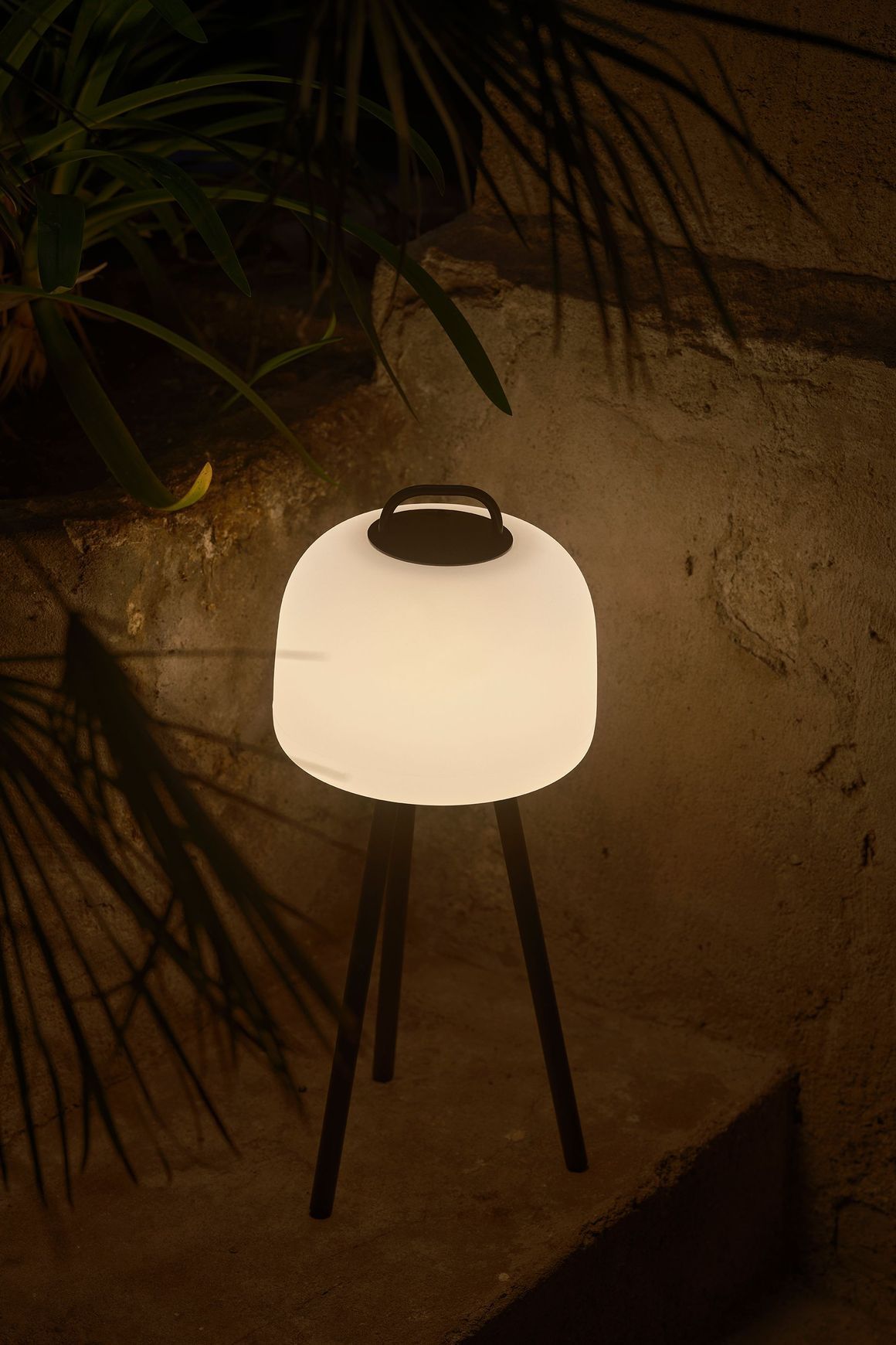Kettle 22 Table Lamp