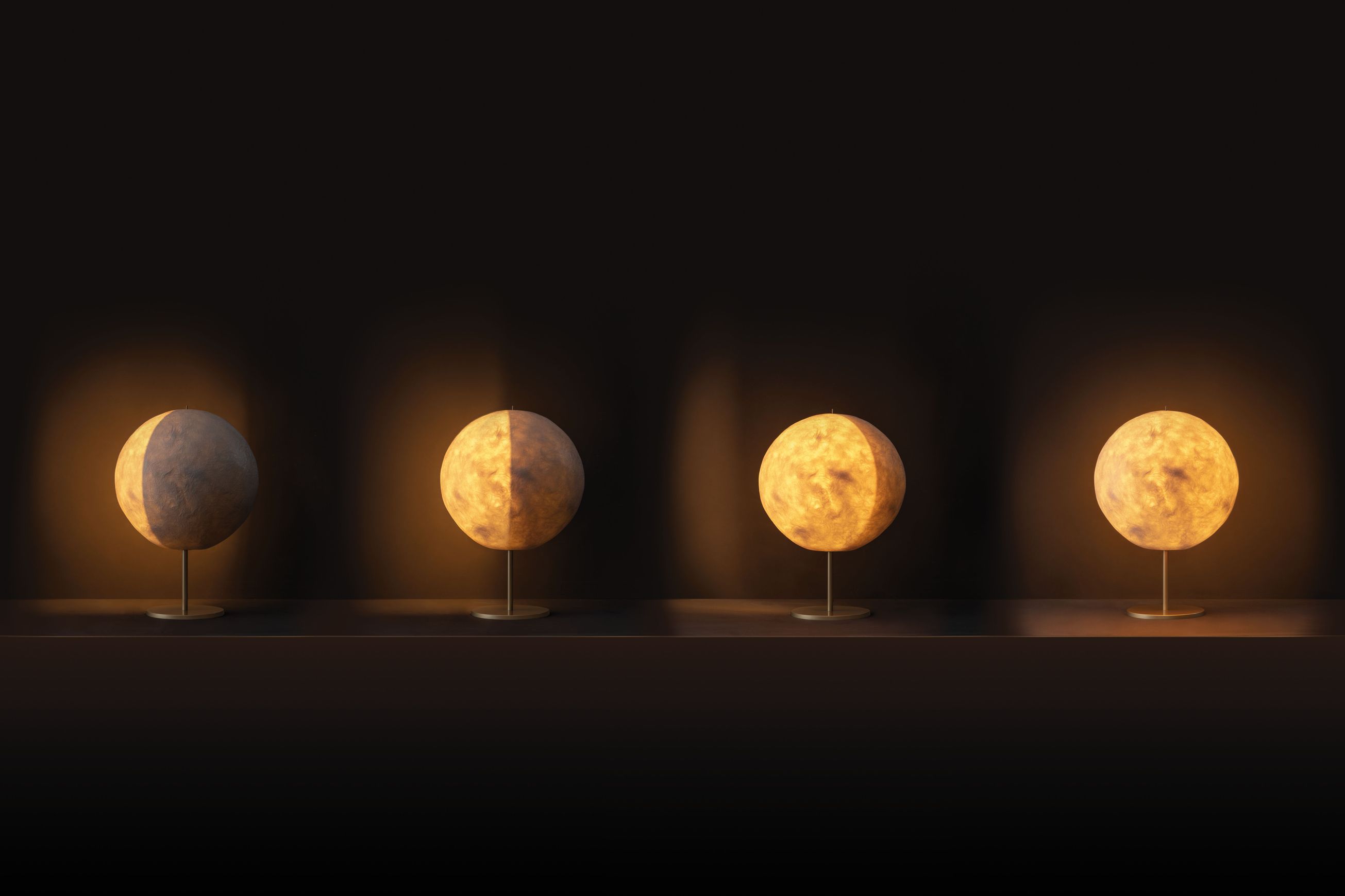 Lunae Table Lamp