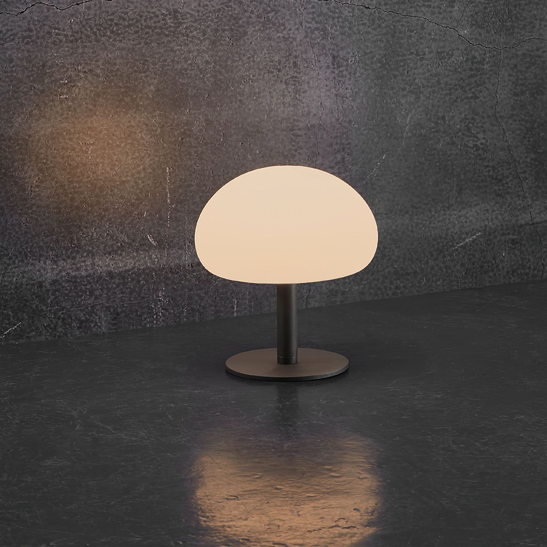 Sponge 20 Table Lamp