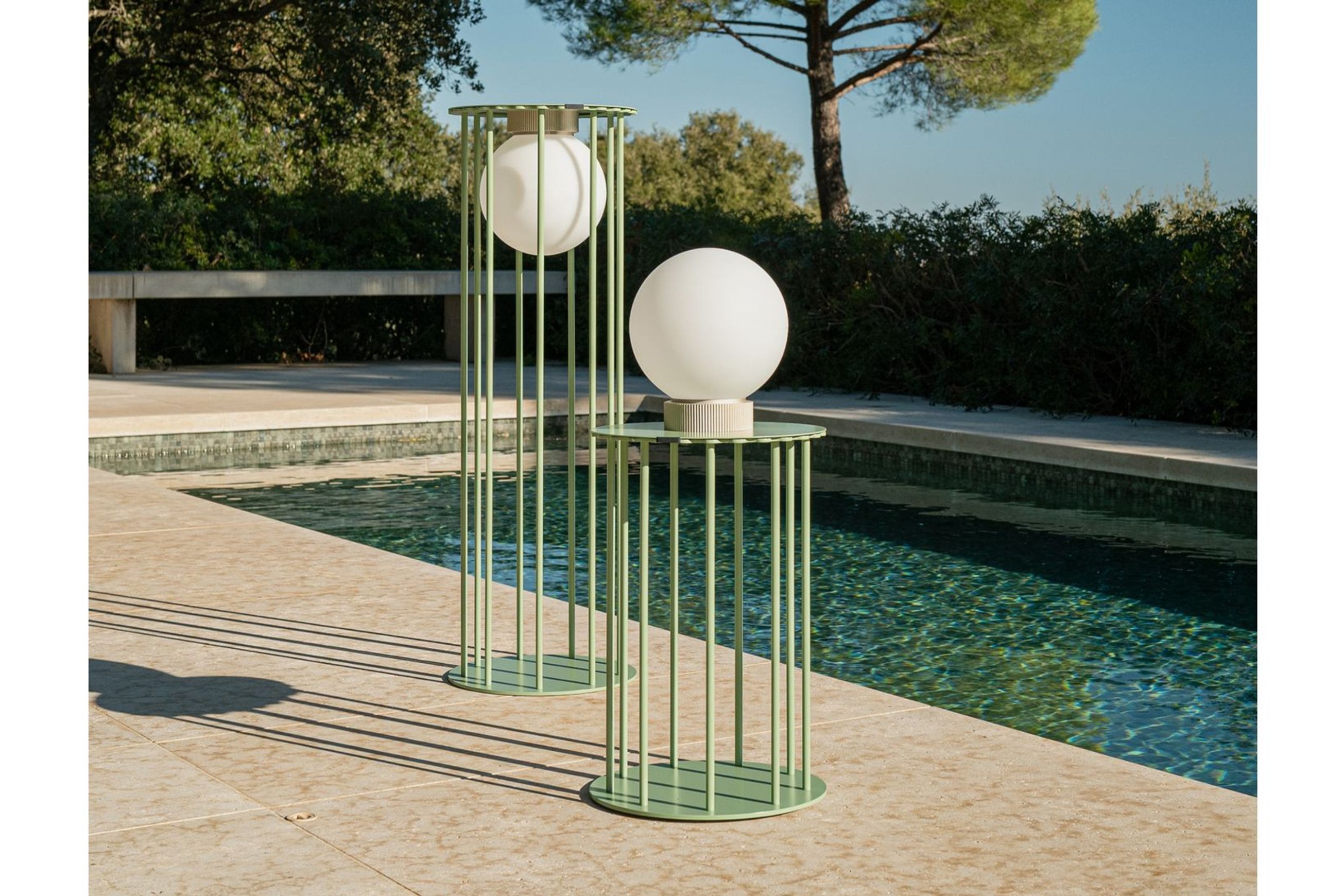 Intro Outdoor Table Lamp
