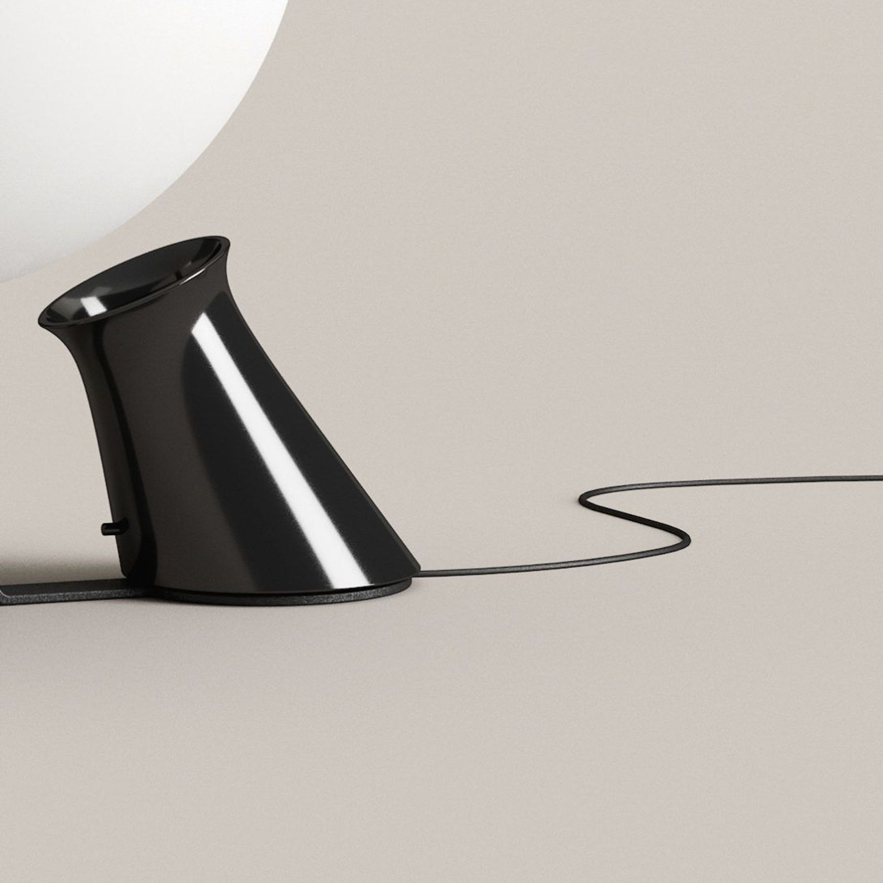 Aida Lamp