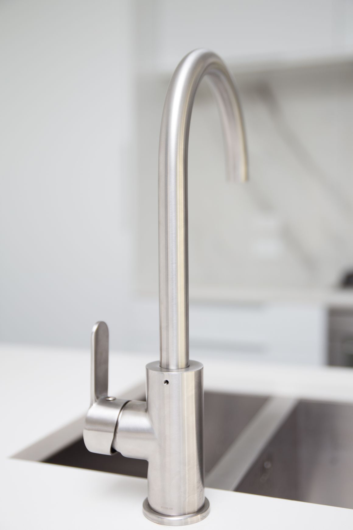 Stainless Gooseneck Pull Out Sink Mixer with Cold Start