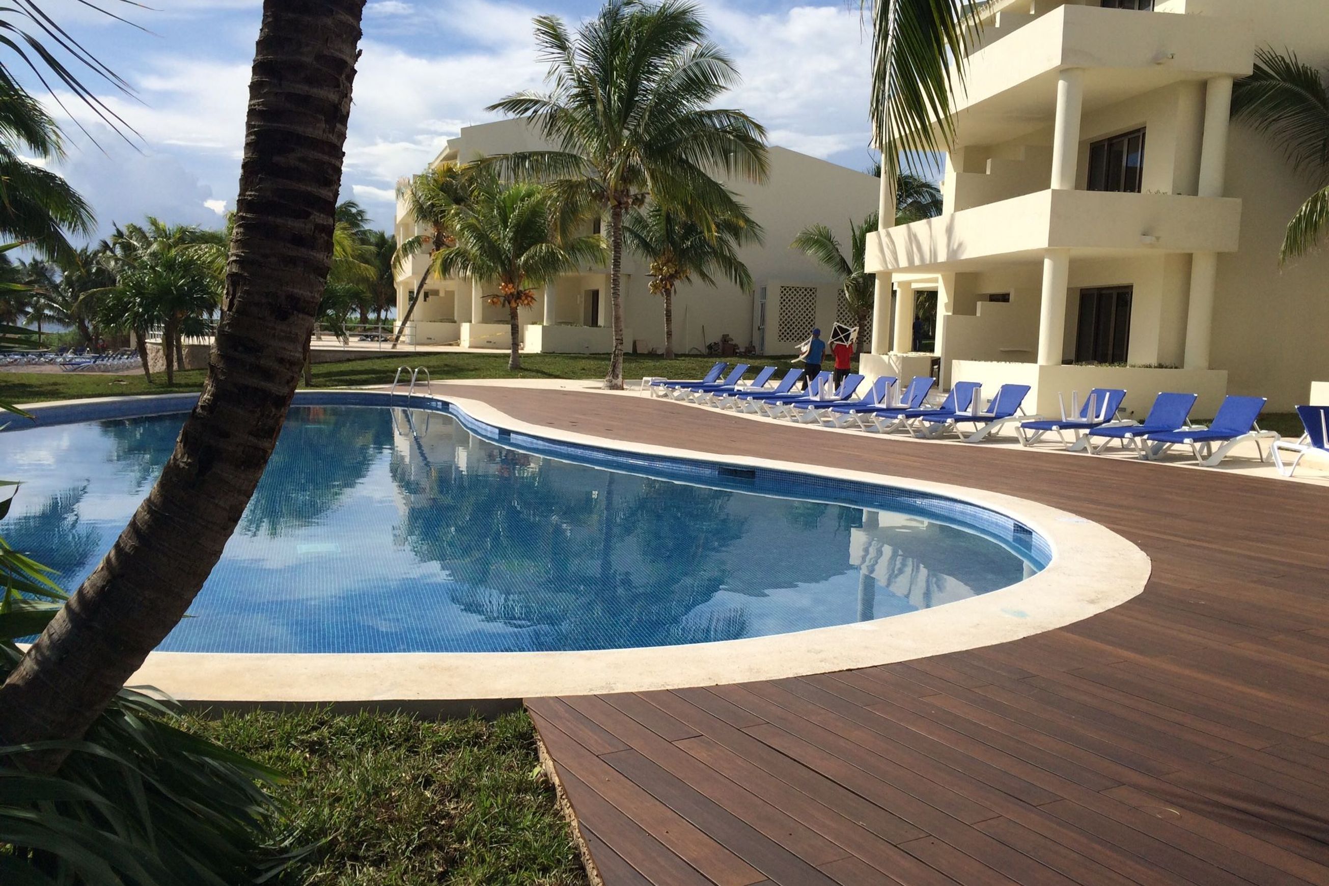 Bamboo Swimming Pool Decking