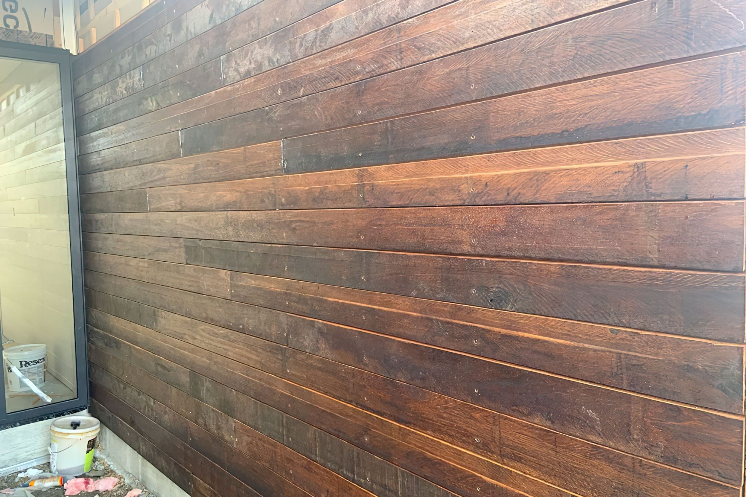 Cladding | Sawn face horizontal – drydens clear oil