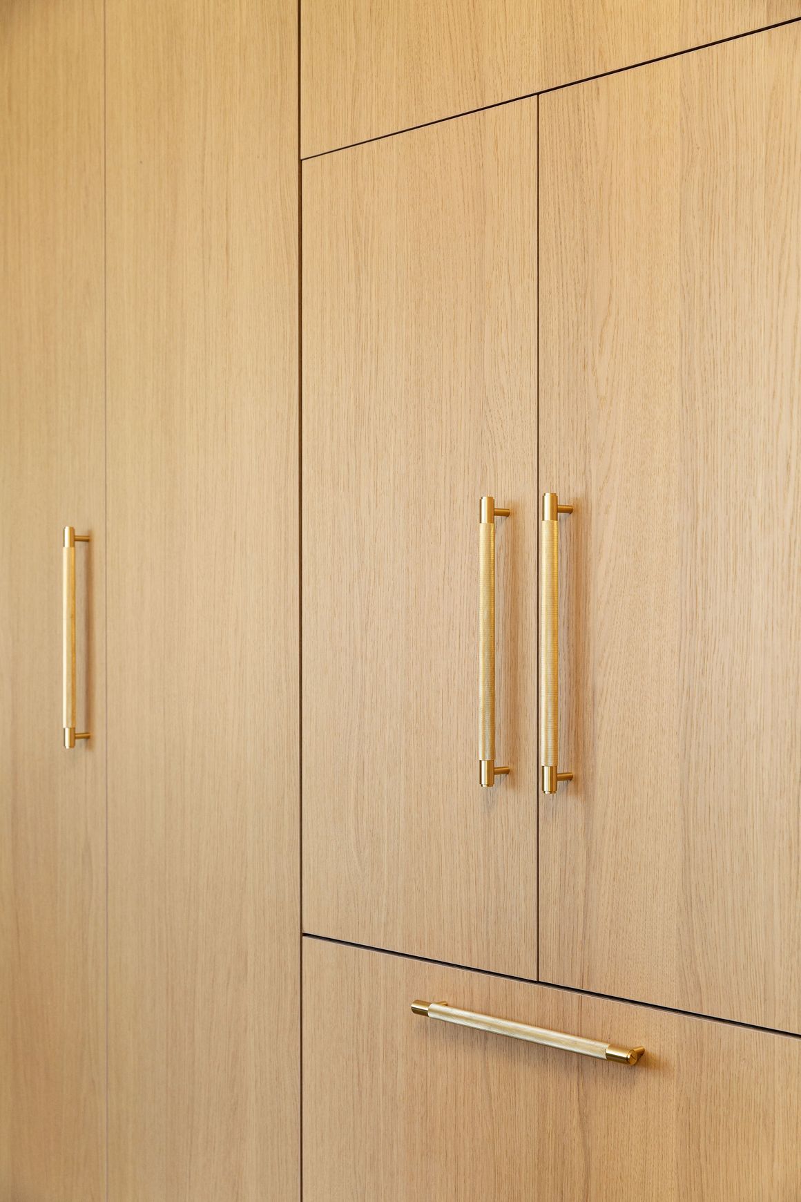 Ivory Oak Shinnoki Prefinished Timber Veneer