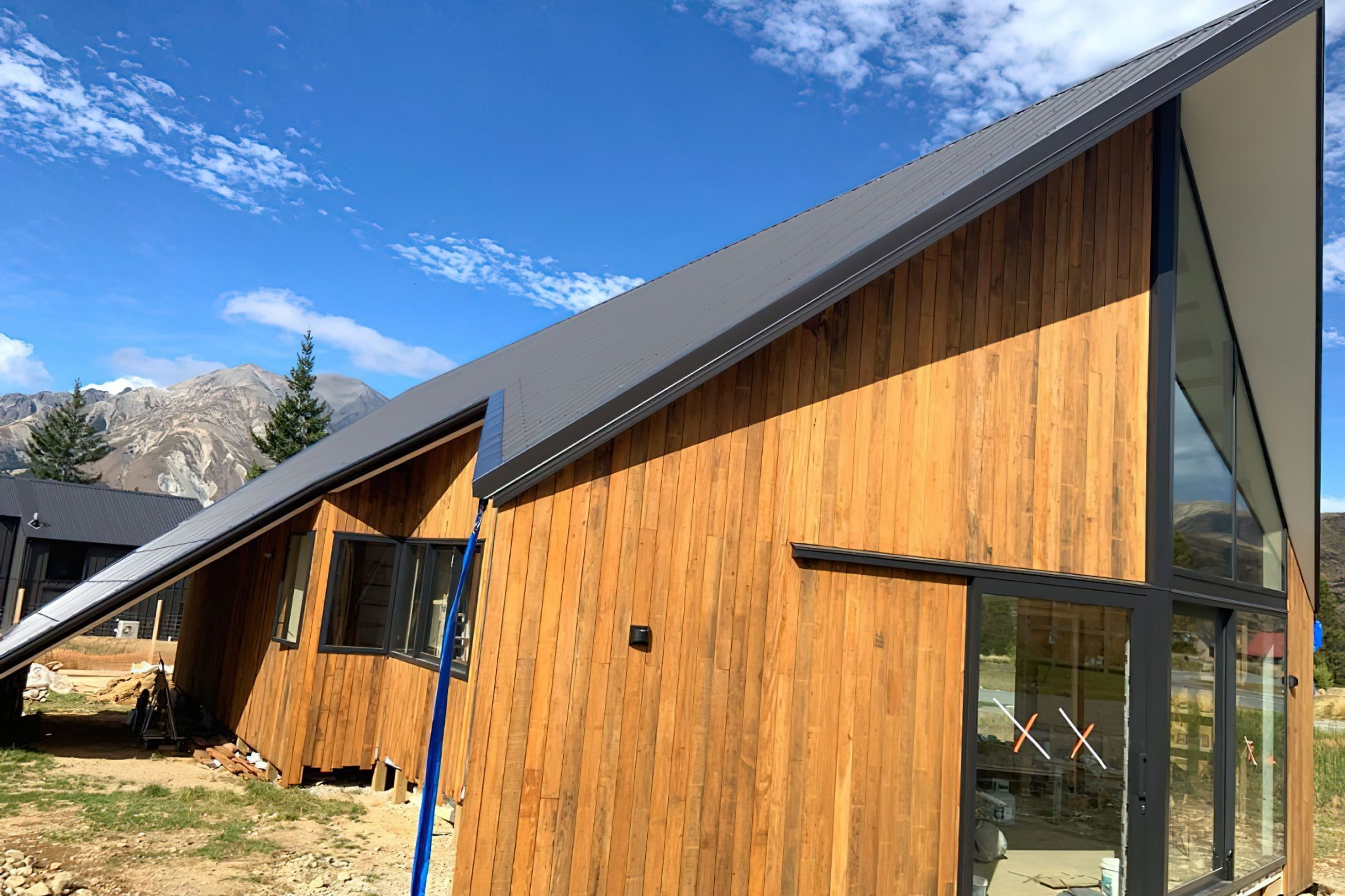 Cladding | Mixed hardwoods – sawn face – no oil
