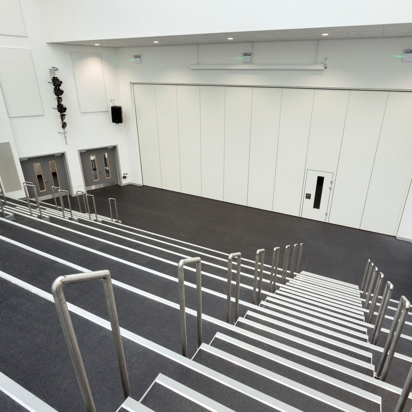Altro XpressLay™ Adhesive-Free - R10 Safety Flooring