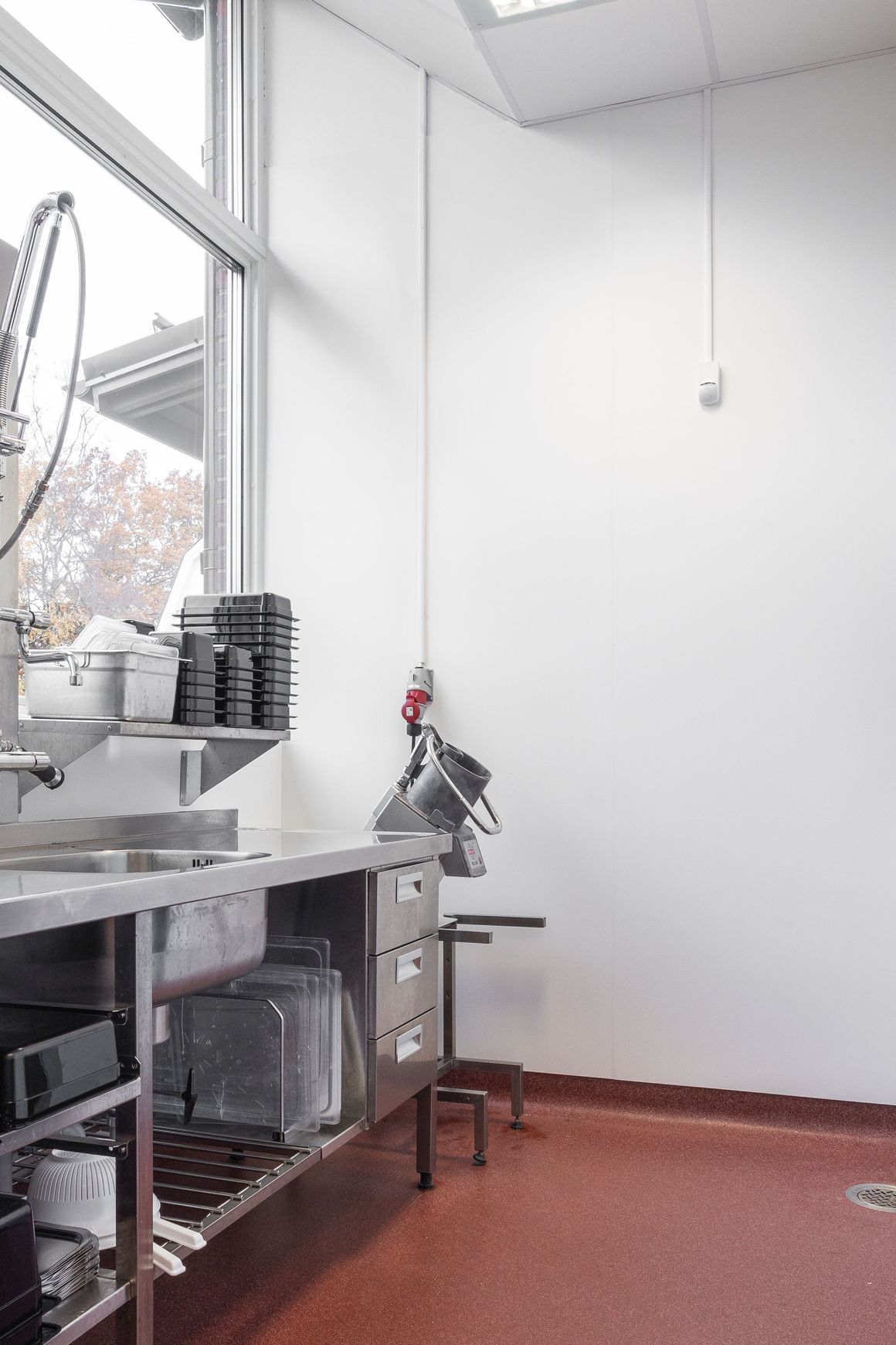 Altro Whiterock White™ FR Hygienic Wall Lining