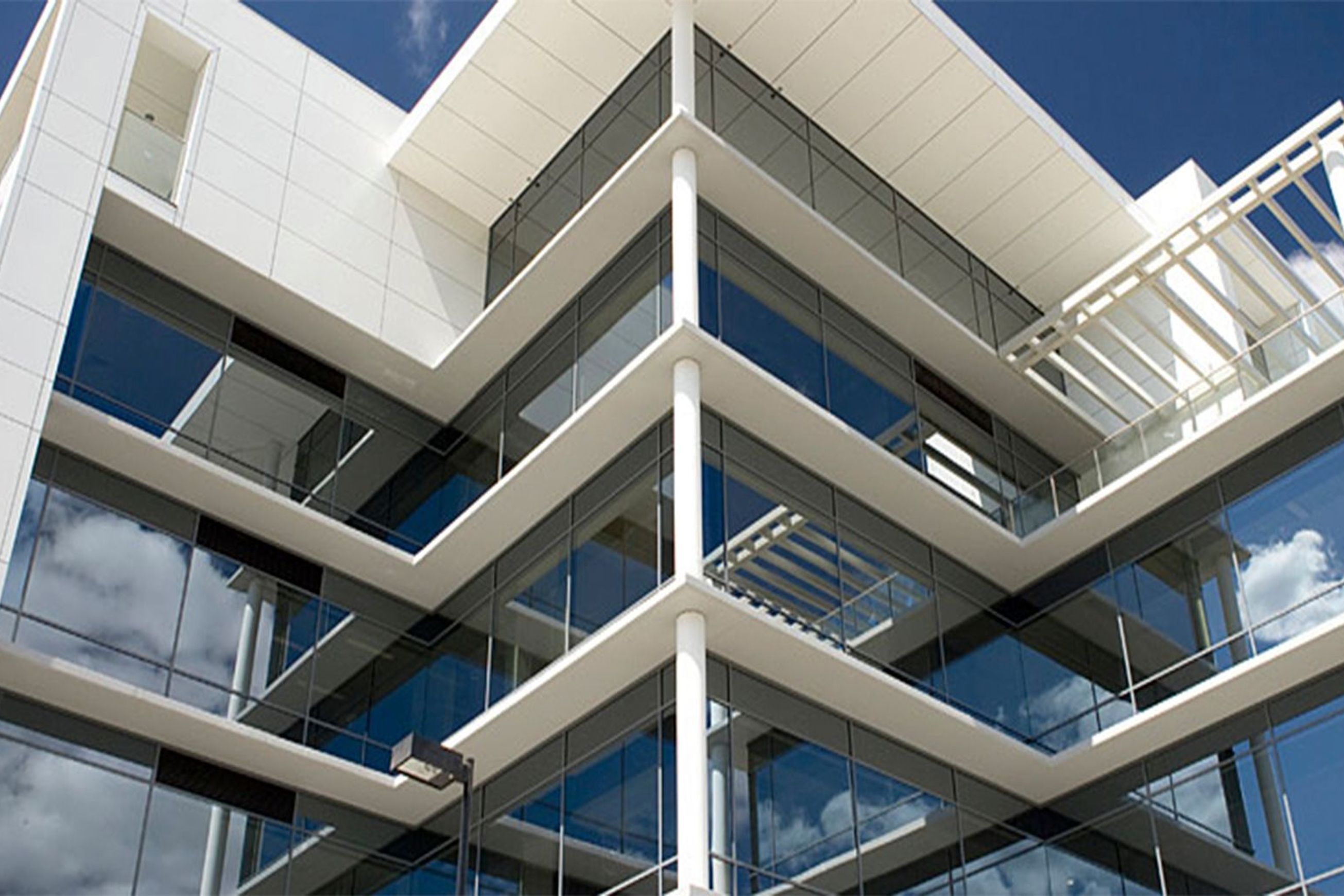 Elevate | Series 607 | Single Glazed 150mm Framing