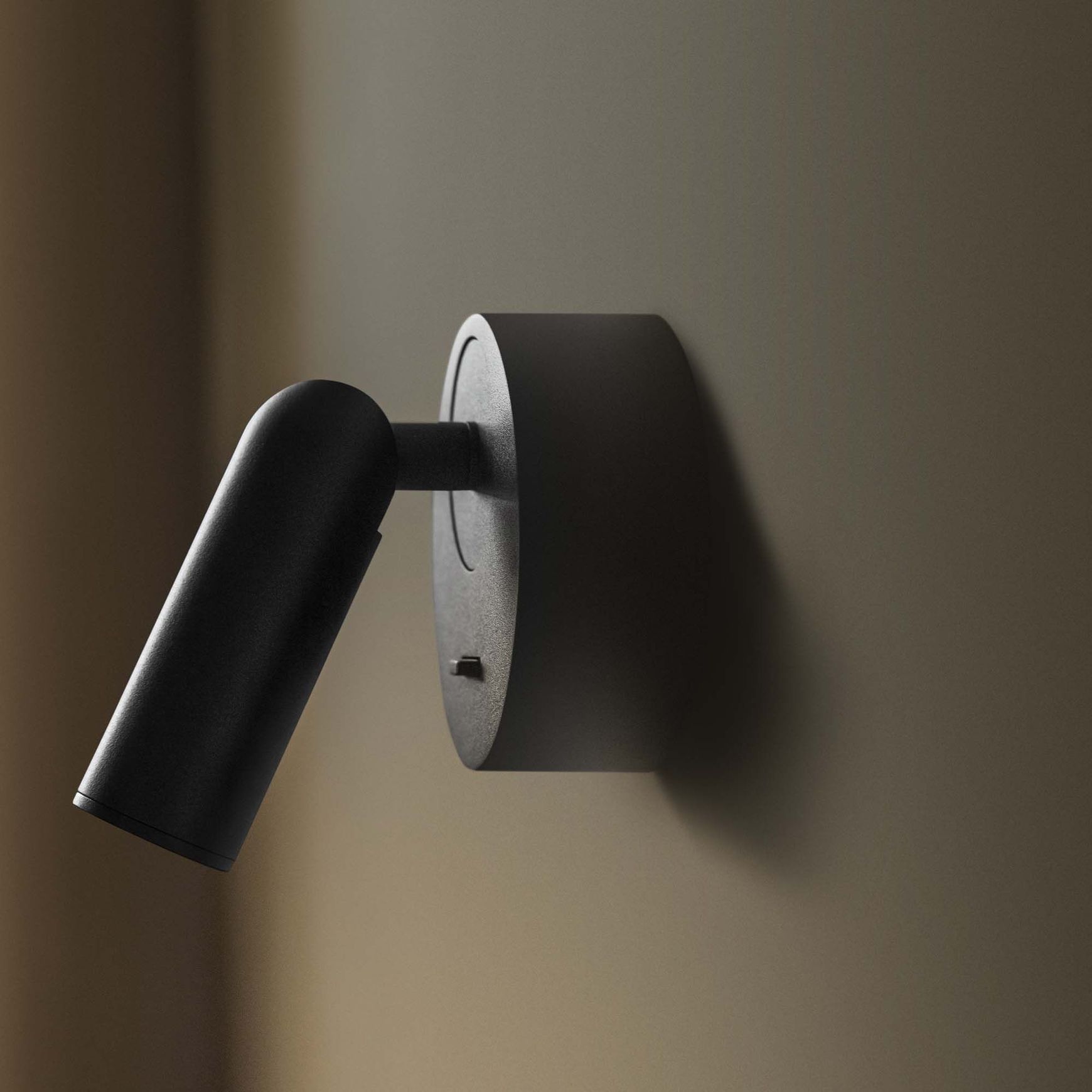 Bean Round Wall Light