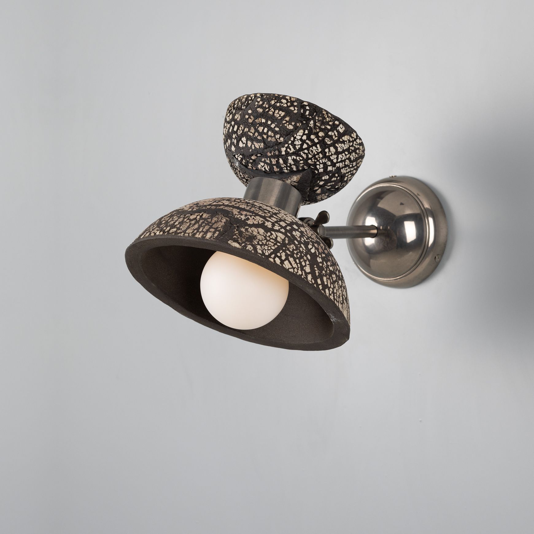 Nakaii Wall Light