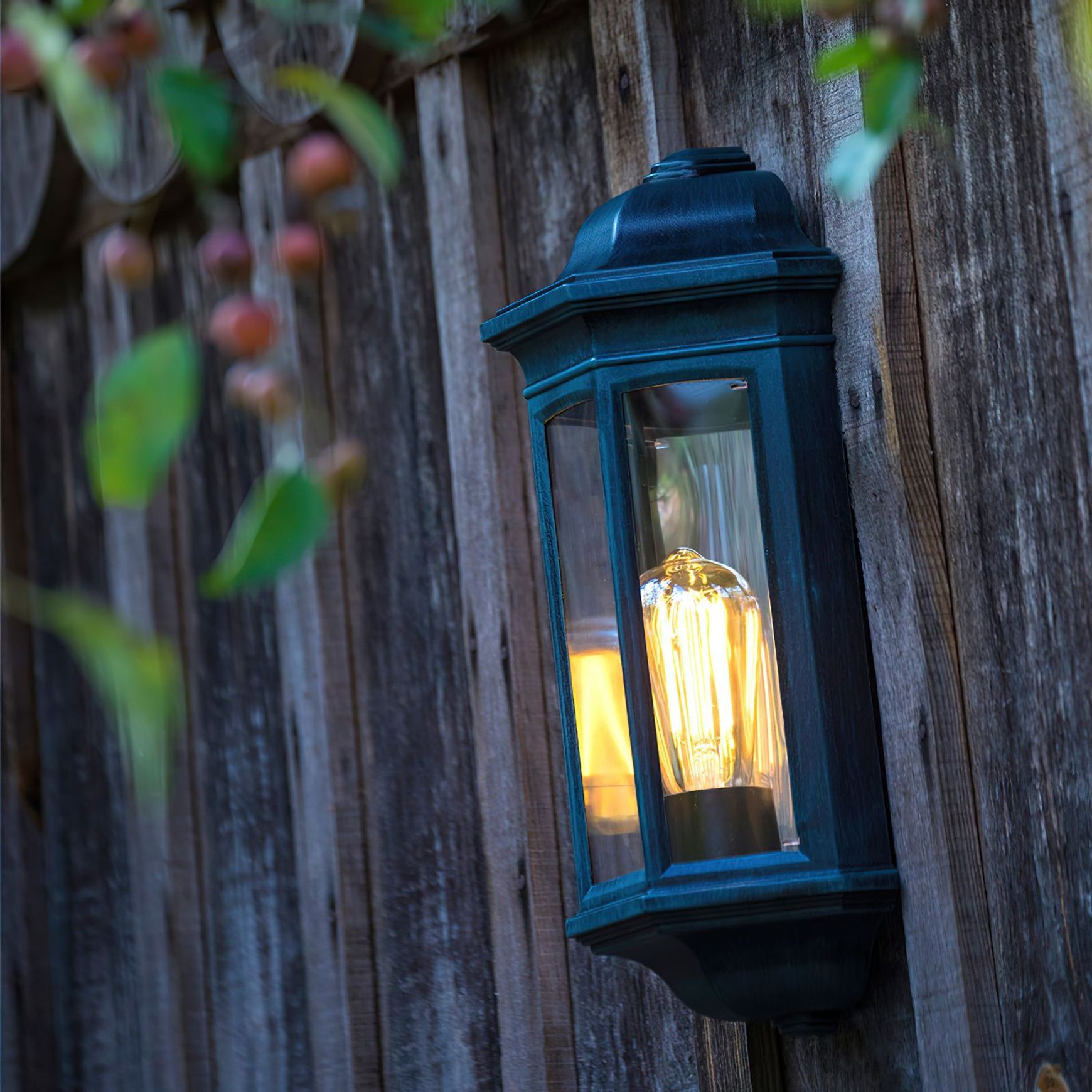 Phoros Wall Light