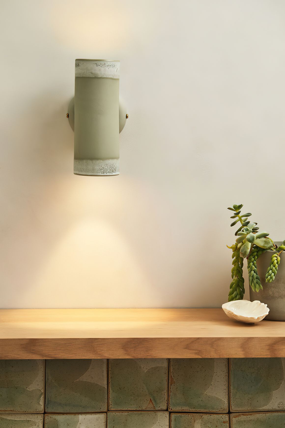Dusked EOS Wall Light