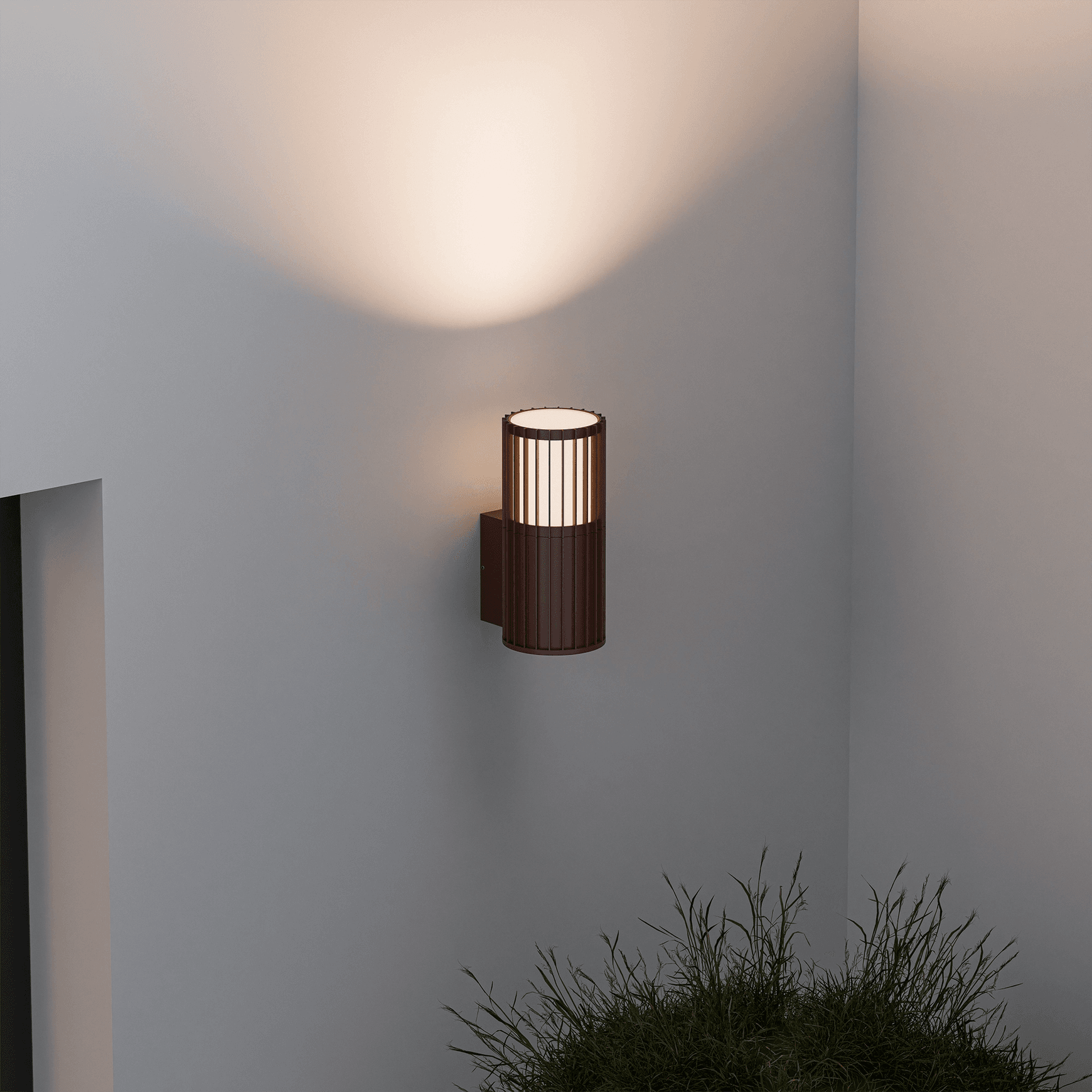 Bright Aluminium Wall Light