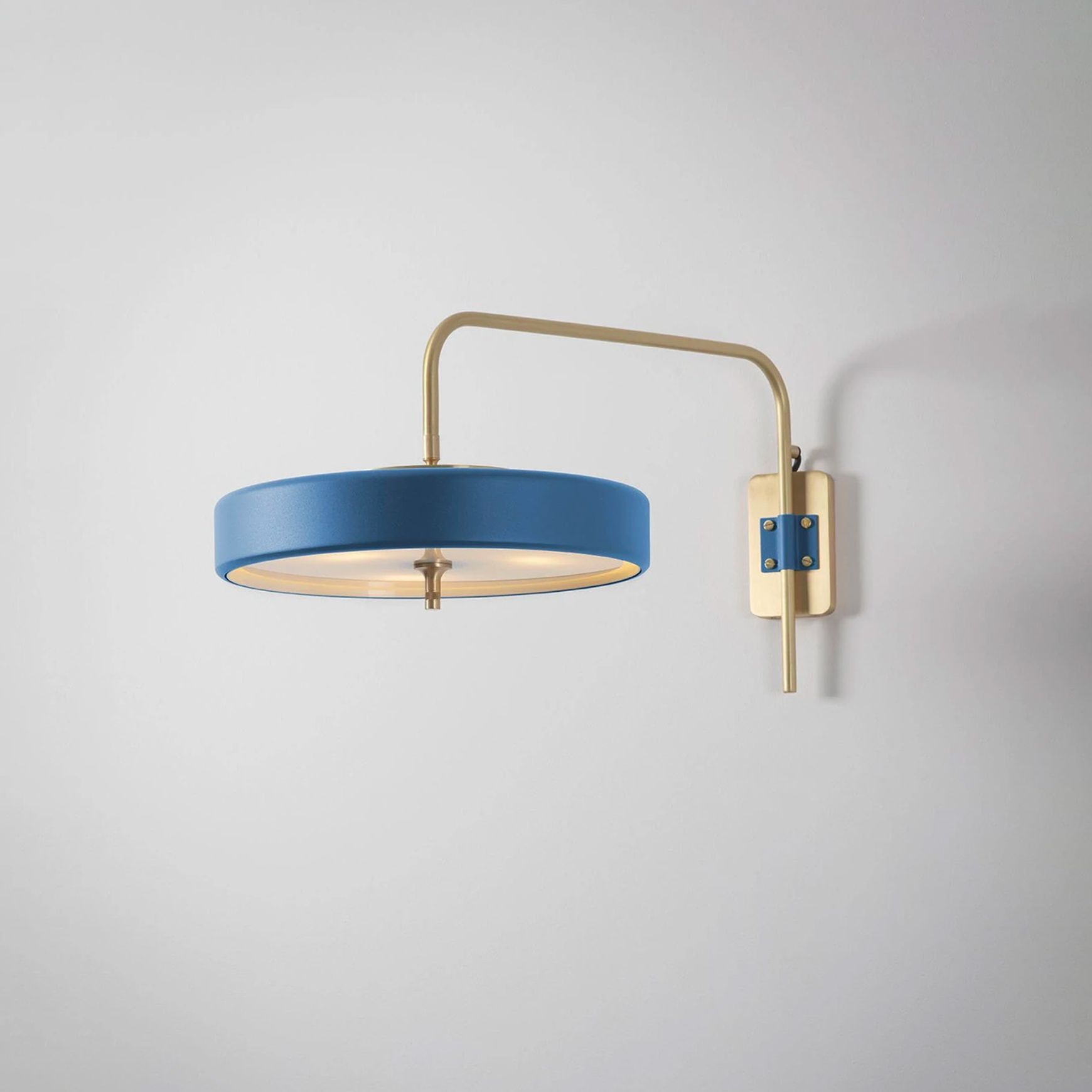 Revolve Wall Light