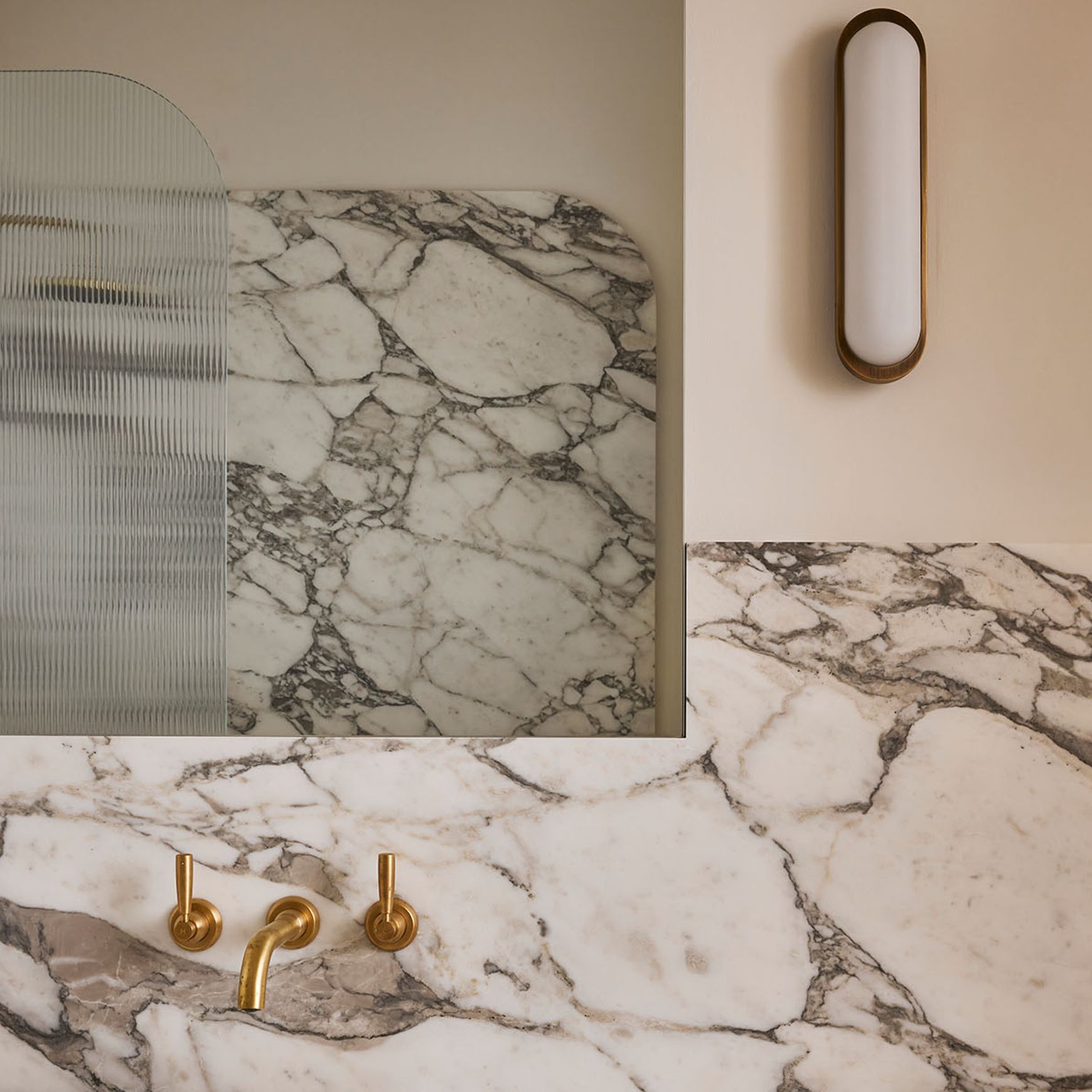 Bode Wall Light