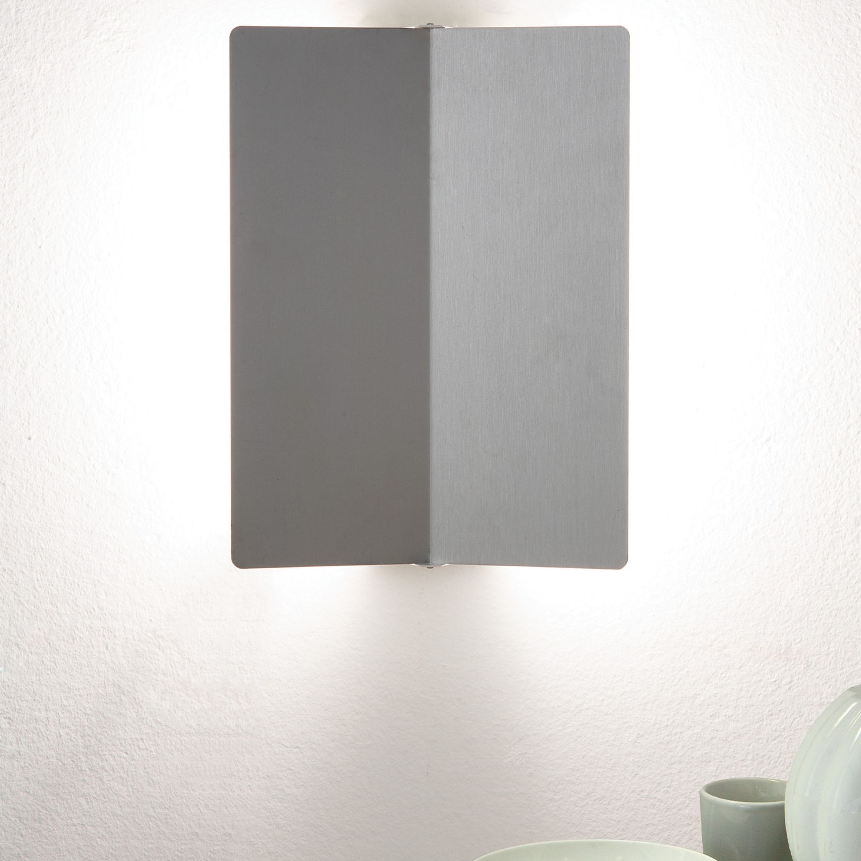 Applique à Volet Pivotant Plié Wall Light