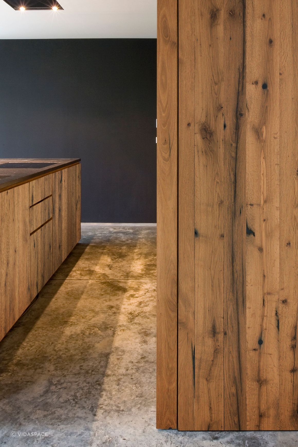 Vintage Hoboken Brushed Querkus Unfinished TimberVeneer