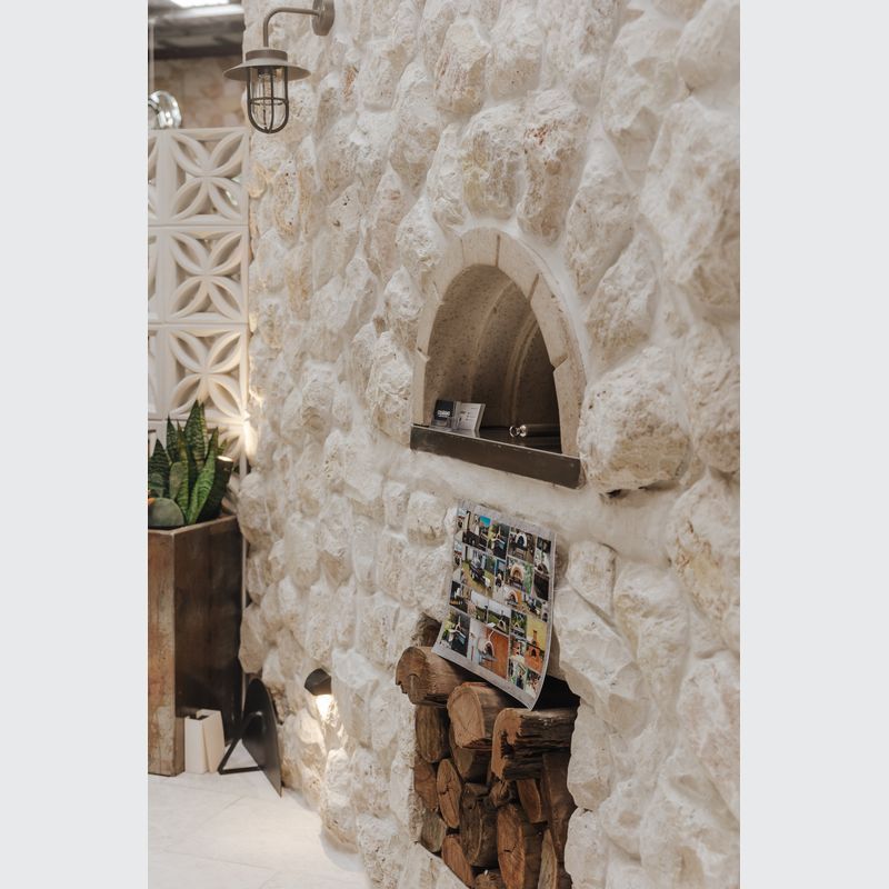 Jamieson Travertine Walling