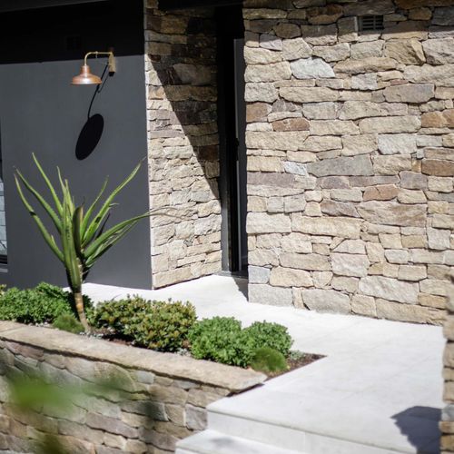 Estate | Organic Stone Wall Cladding