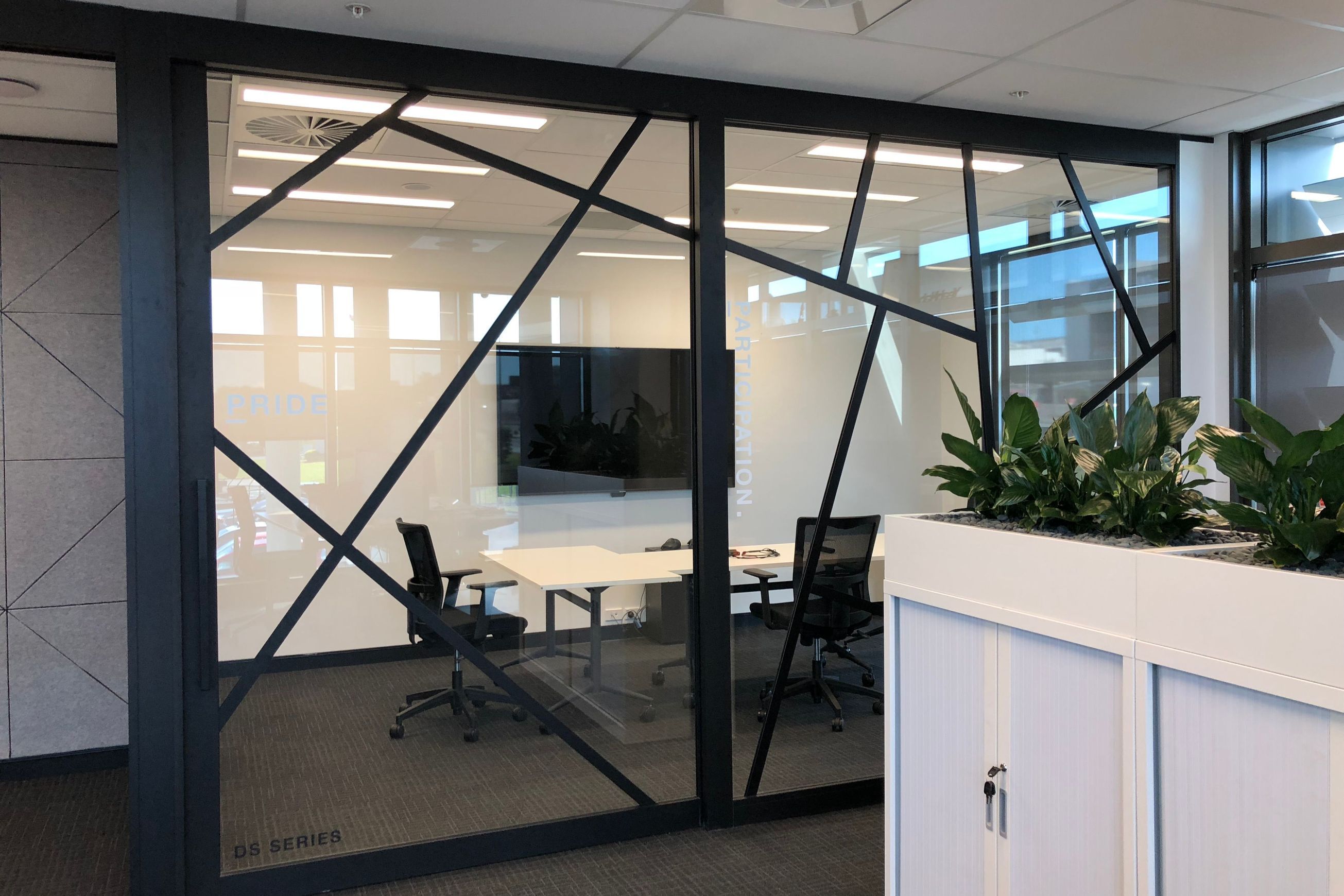 Soho Series Aluminium Partition System