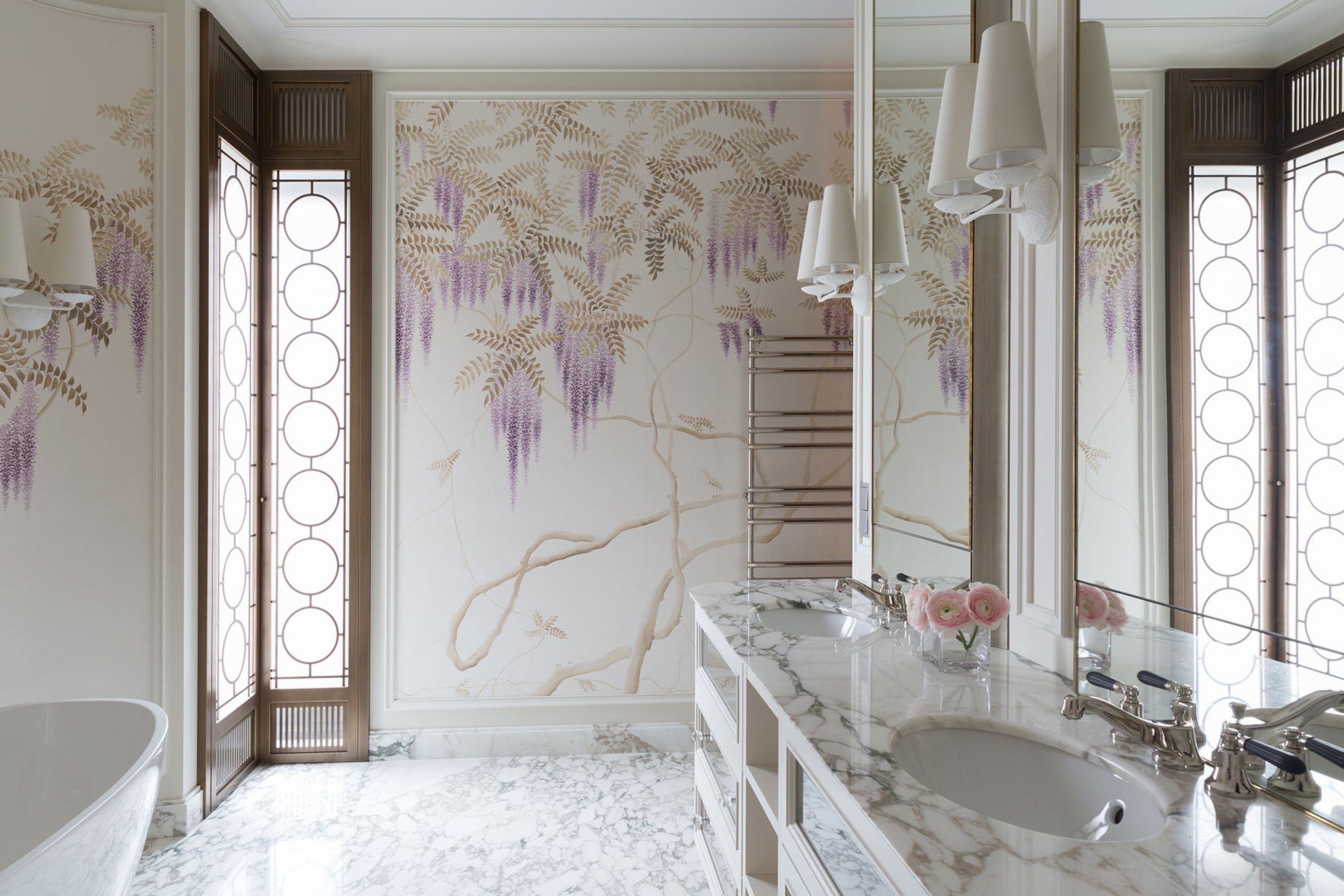 De Gournay Wisteria | Wallpaper