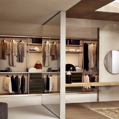 Senzafine Walk-In Closet