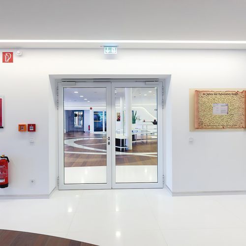 TS93 System - Door Closer