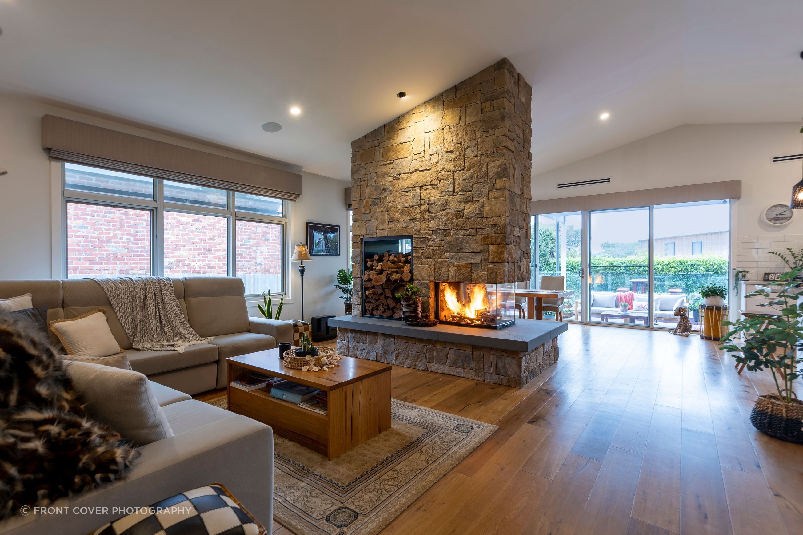 Axis EPI950 - Three Sided Wood Fireplace