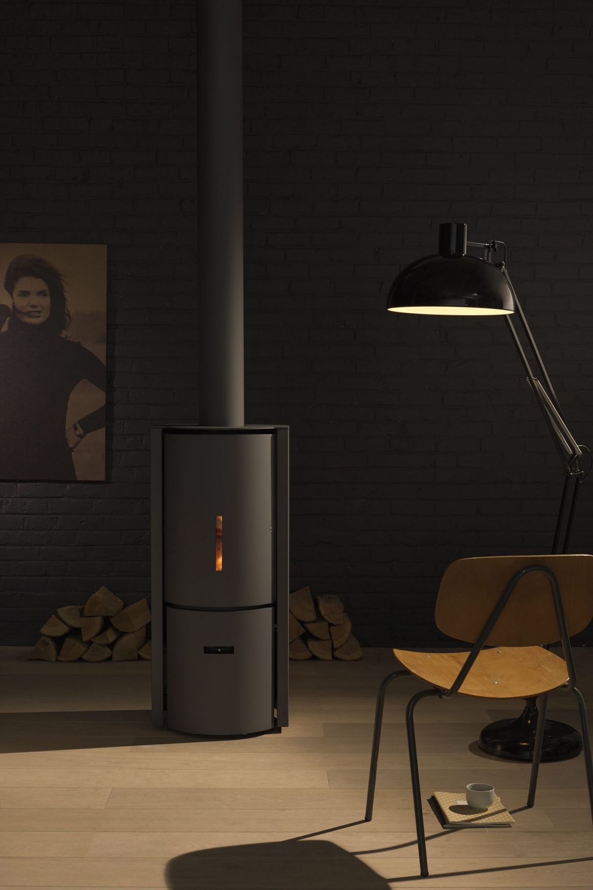 Stuv 30 Compact Low Freestanding Wood Fireplace