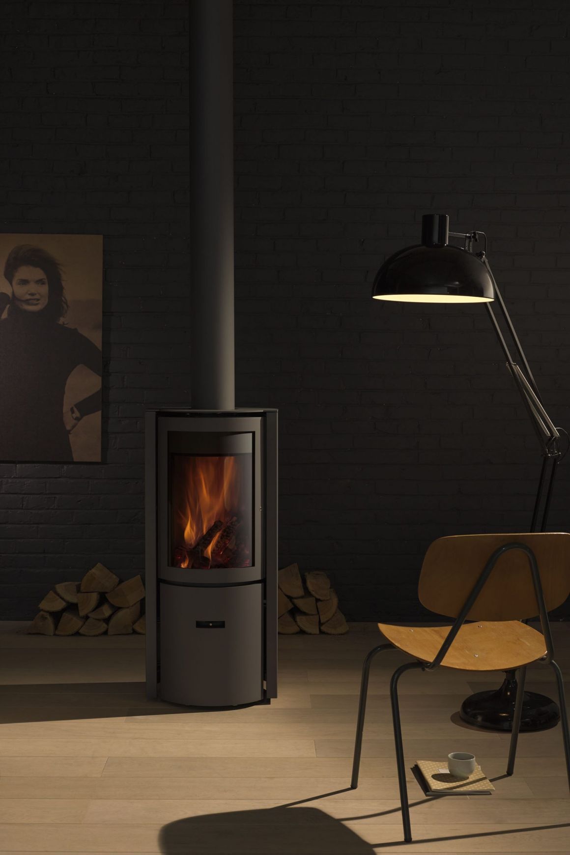 Stuv 30 Compact Low Freestanding Wood Fireplace