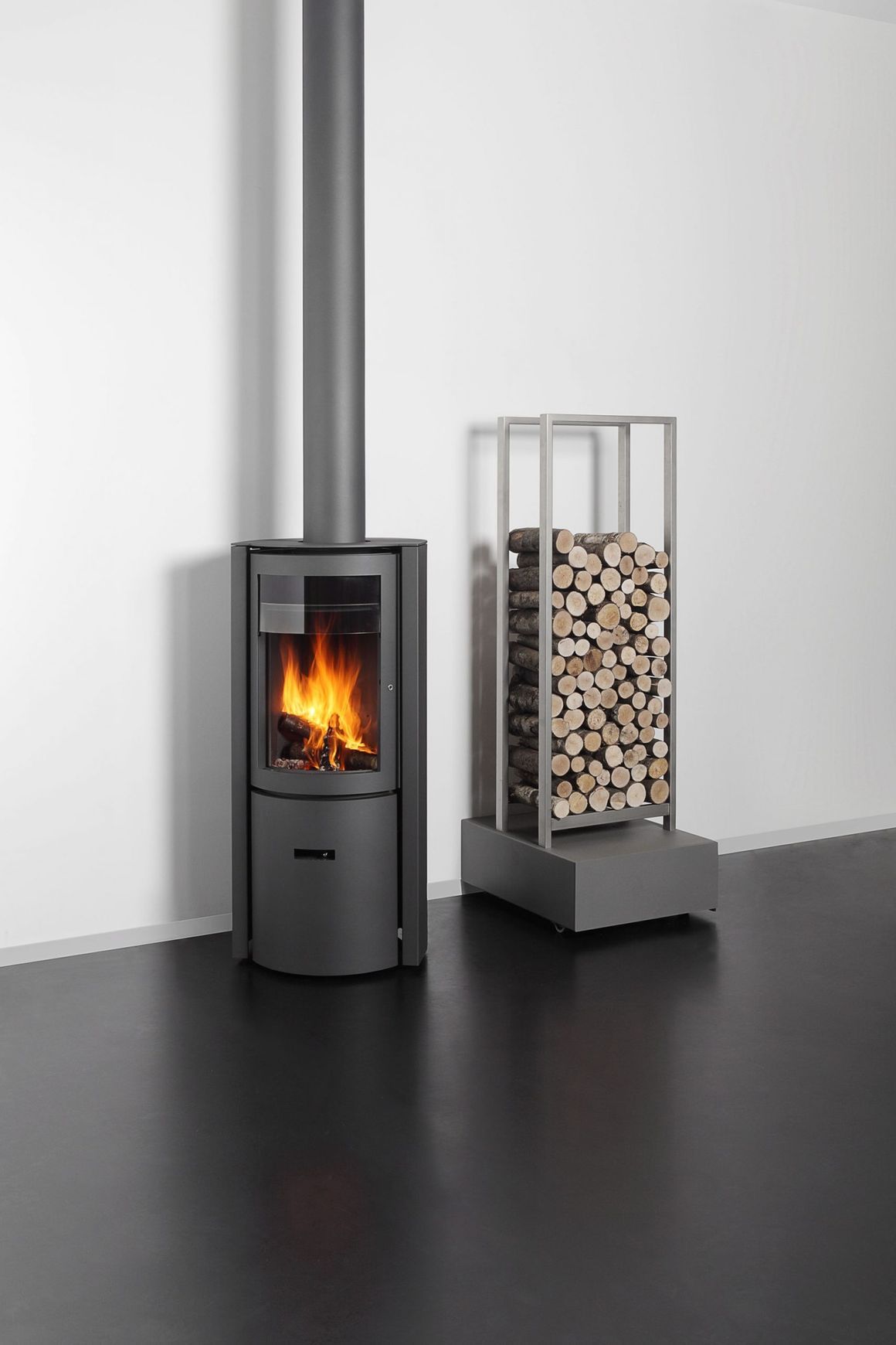 Stuv 30 Compact Low Freestanding Wood Fireplace