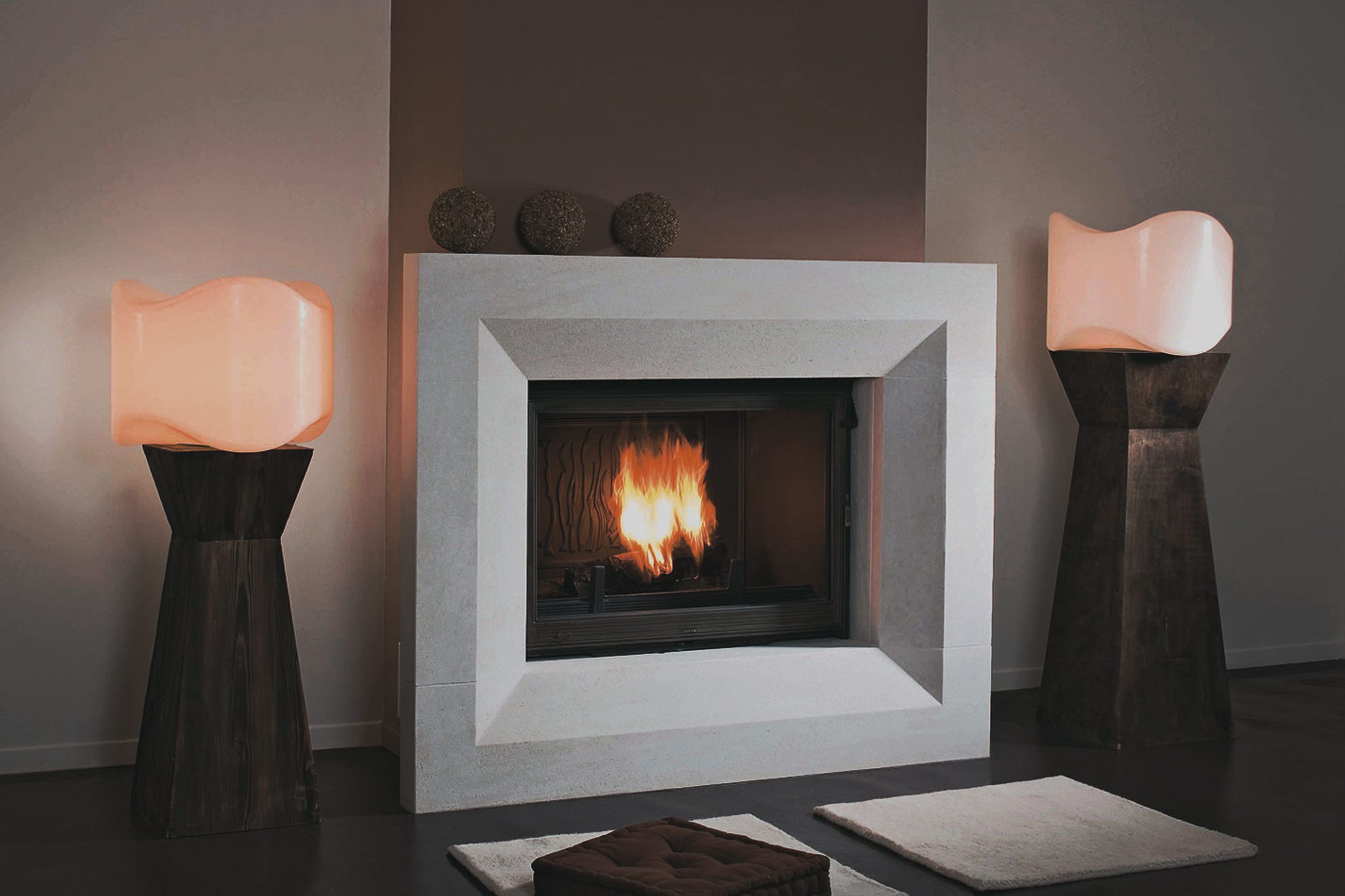 Seguin Super 9 Cheminee Fireplace - Swing and Lift Door
