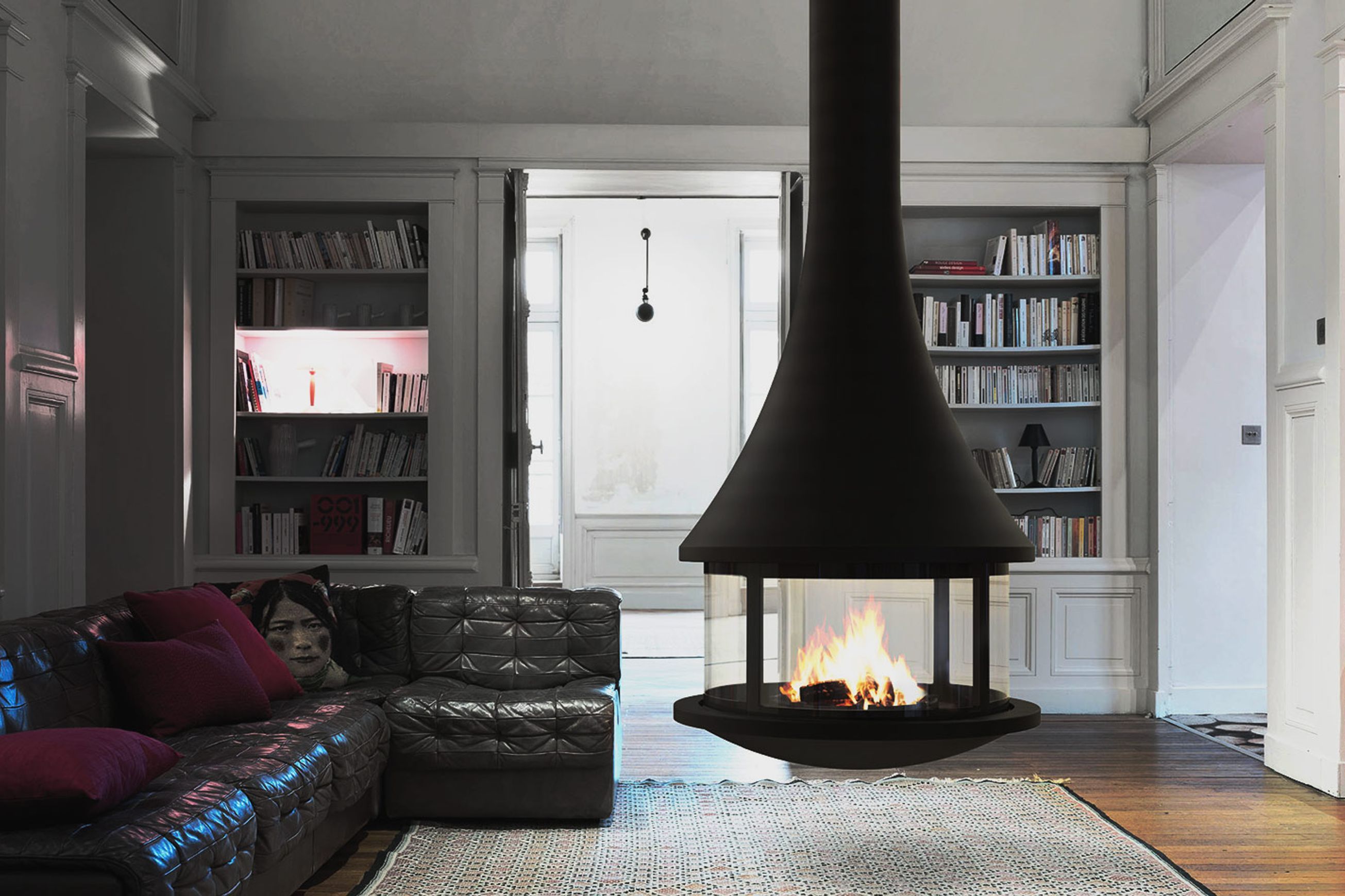 JC Bordelet Zelia 908 - Suspended Wood Fireplace