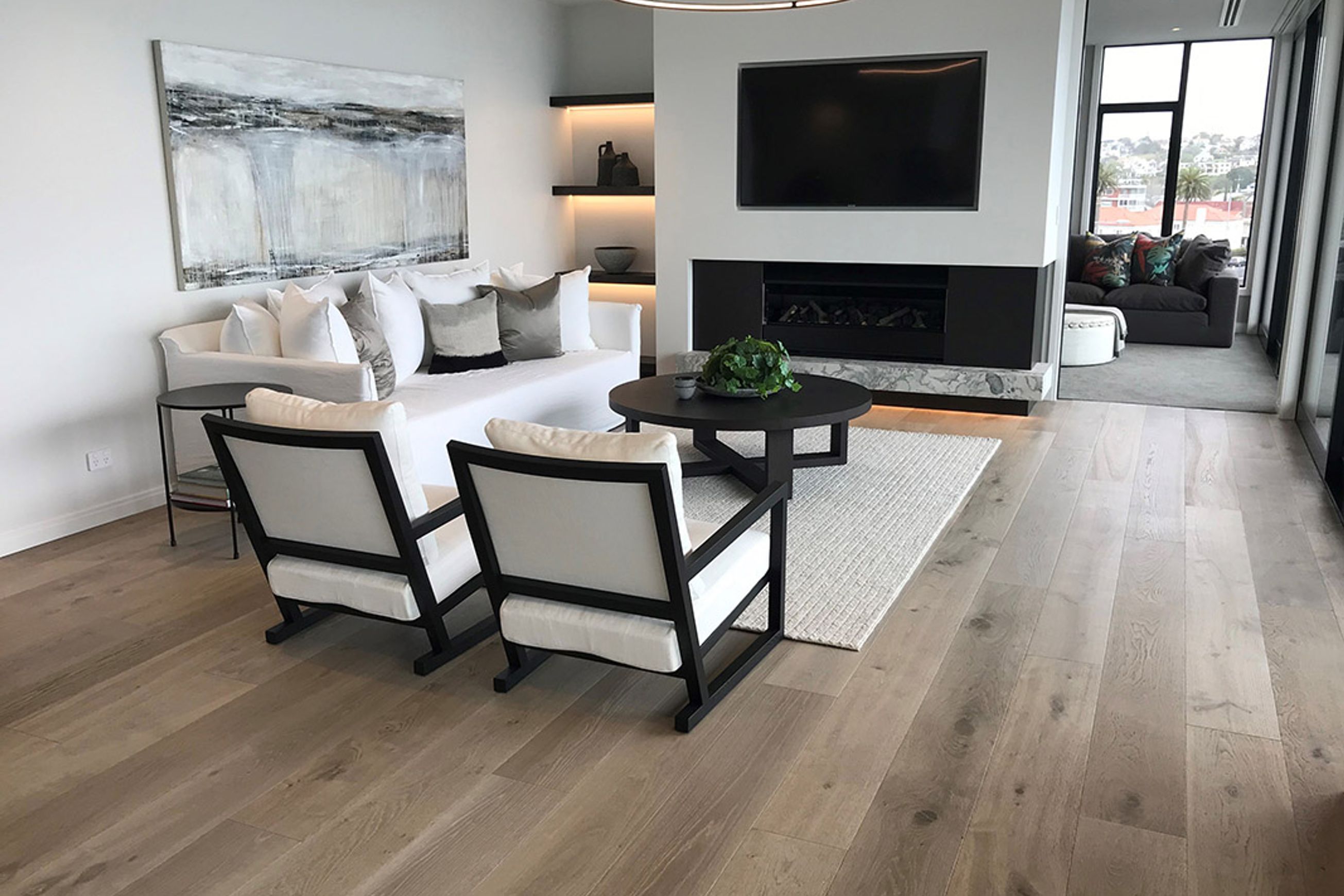 European Oak Lacquer Wood Flooring
