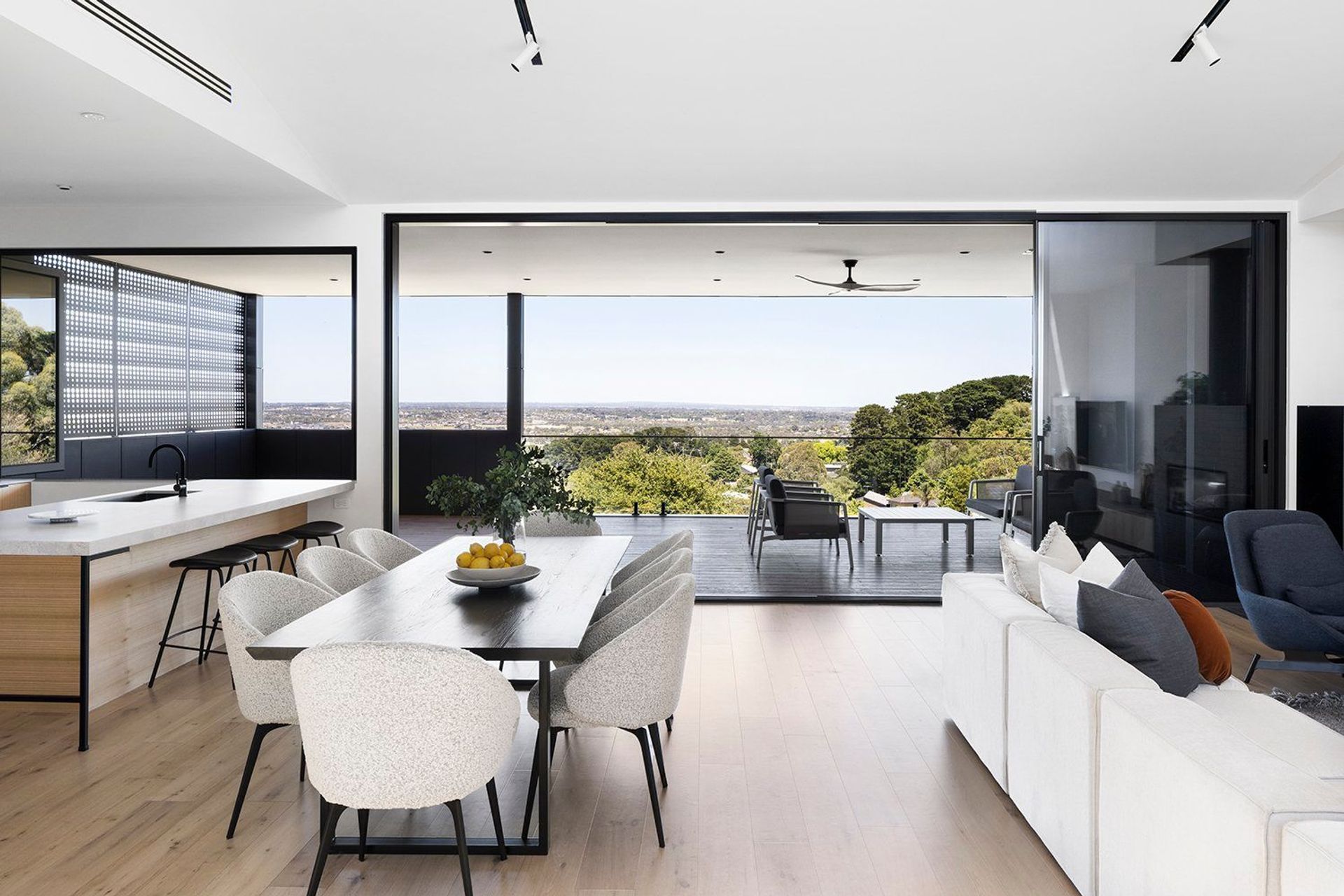 Supporting Image 3 for R ARCHITECTURE