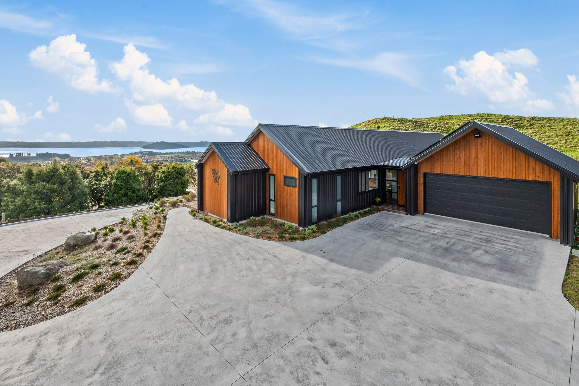 AZero Essential Architecture banner