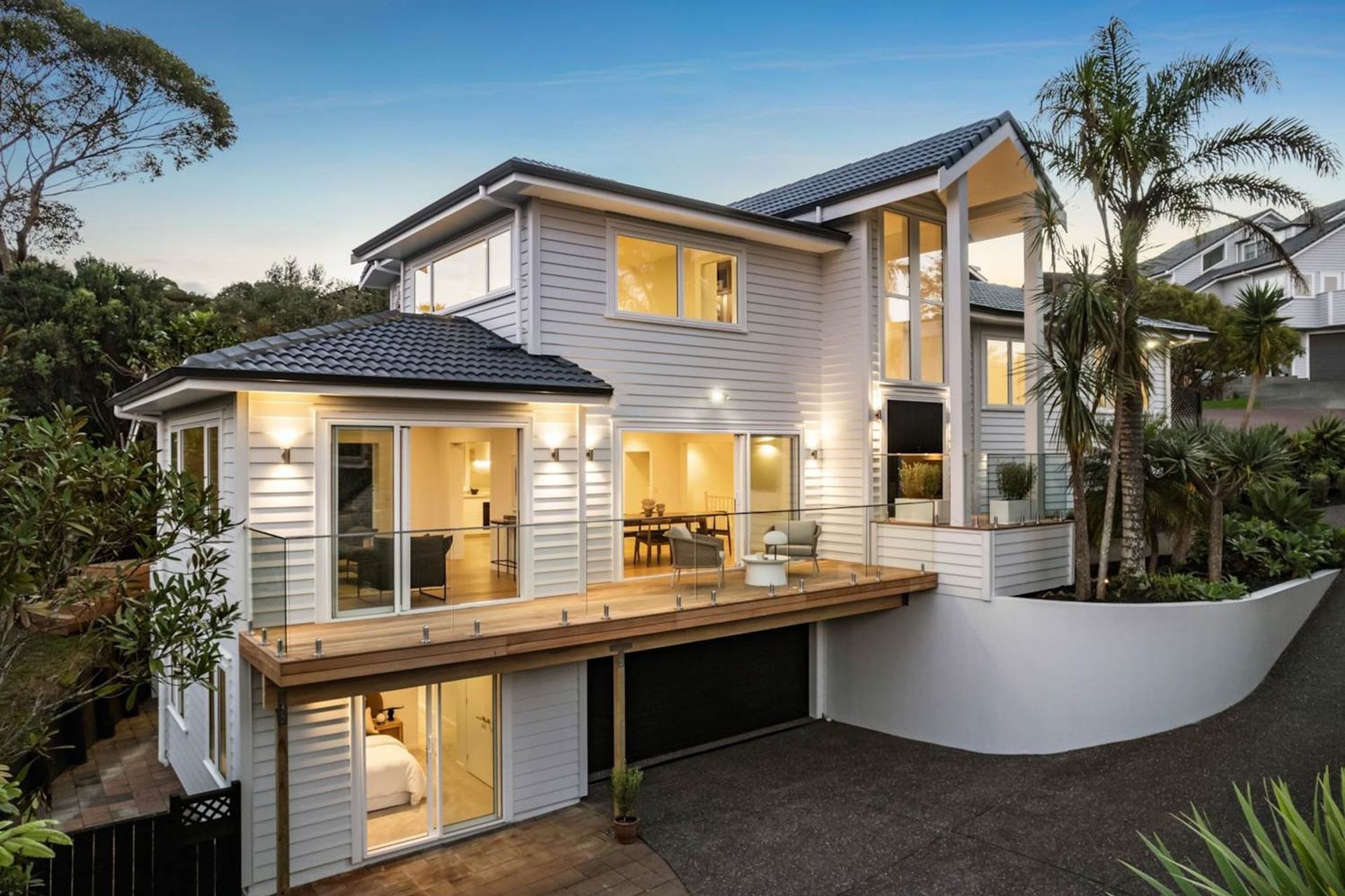 Supporting Image 1 for Reflekt Design