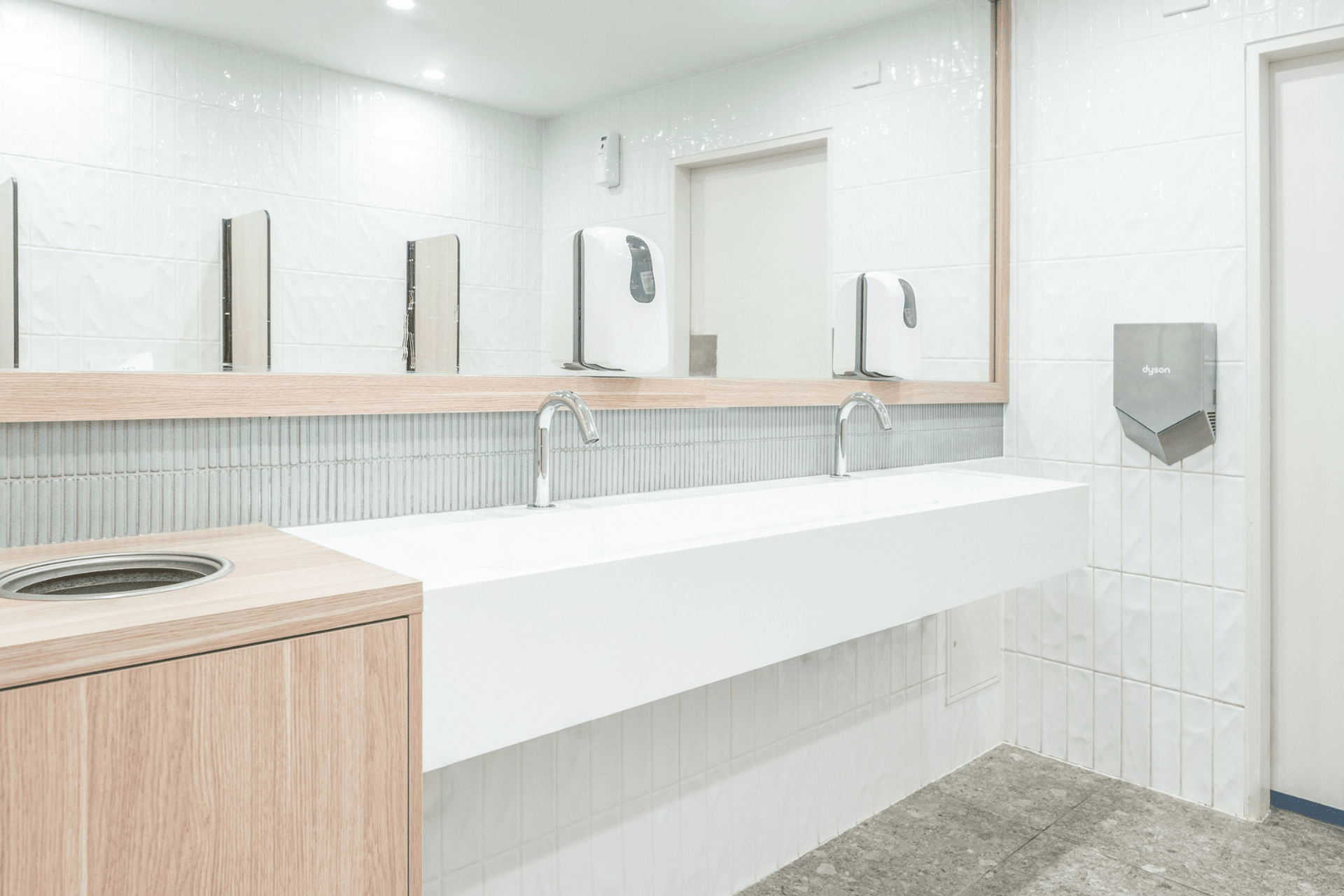 Supporting Image 3 for Stonebaths