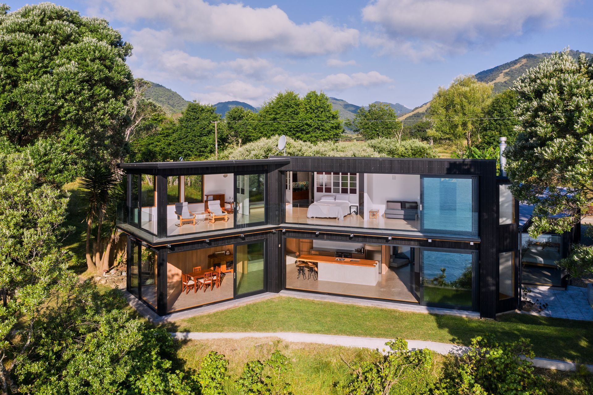 Supporting Image 4 for The Craftsmen