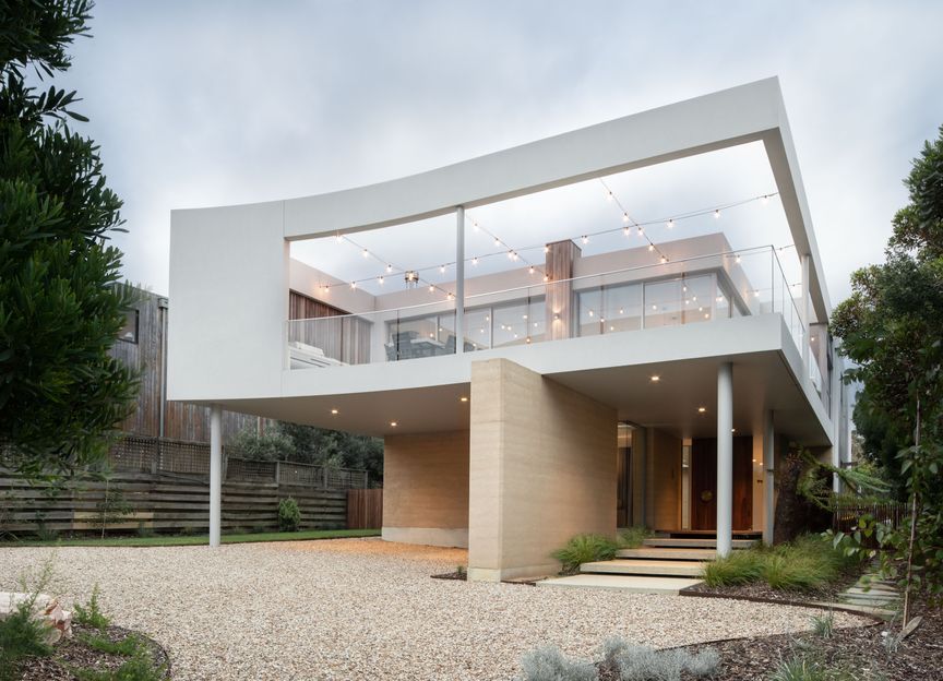 Hedger Constructions