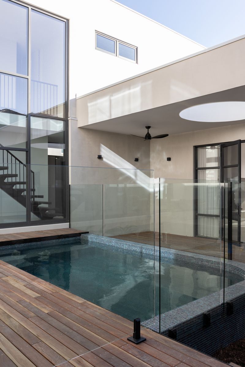 KUBE CONSTRUCTIONS
