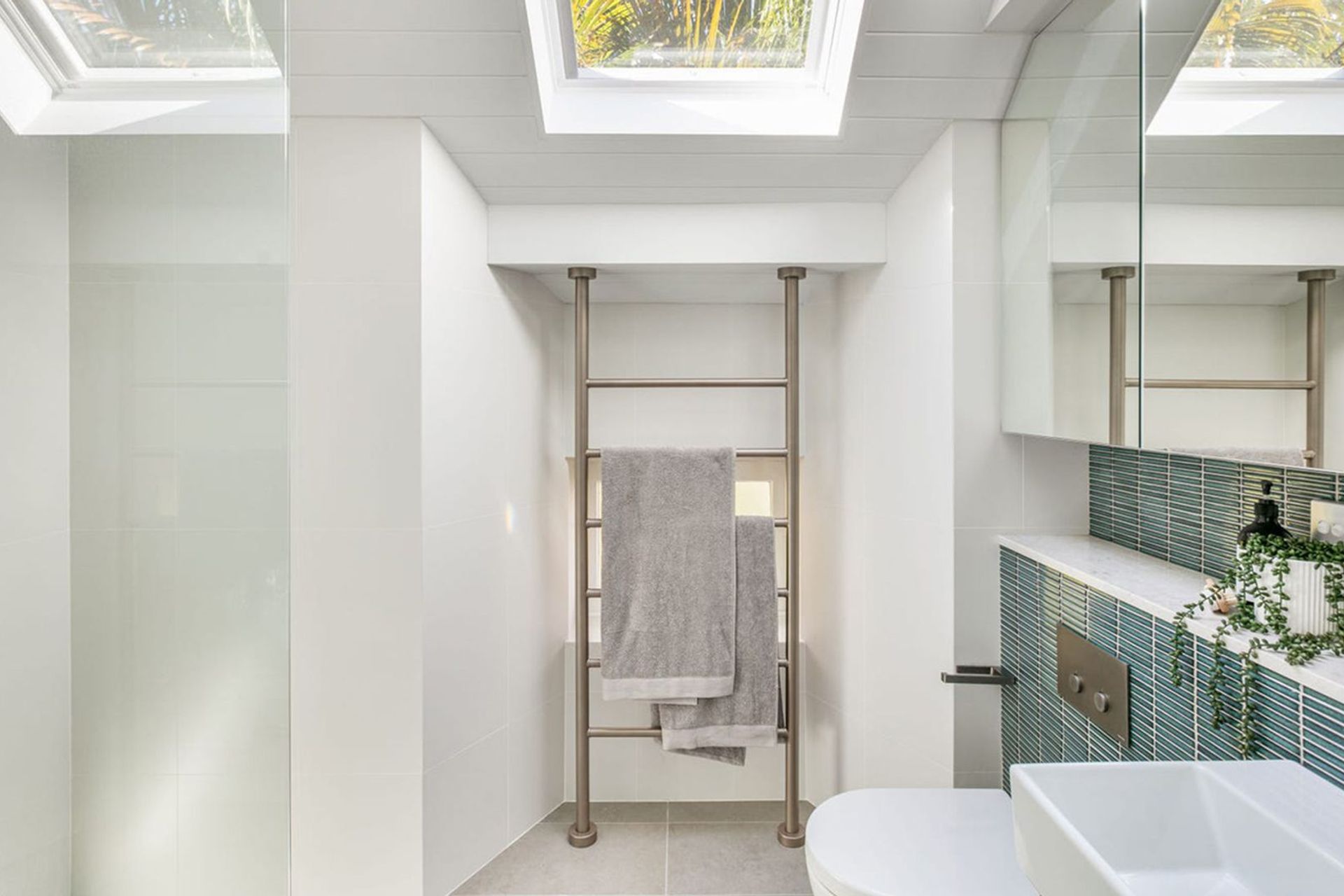 Supporting Image 3 for Magico Constructions