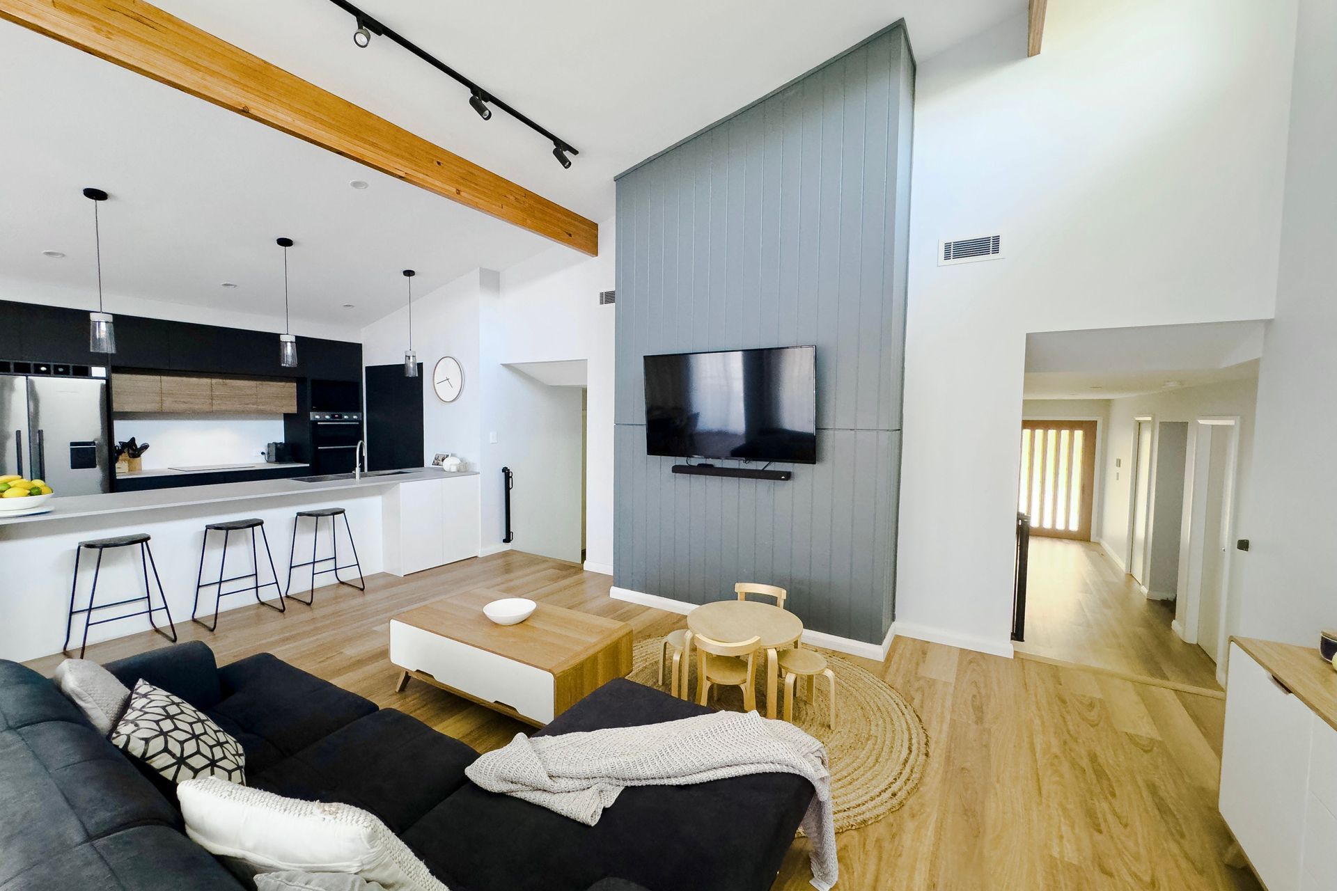 Supporting Image 1 for Hemmens Building