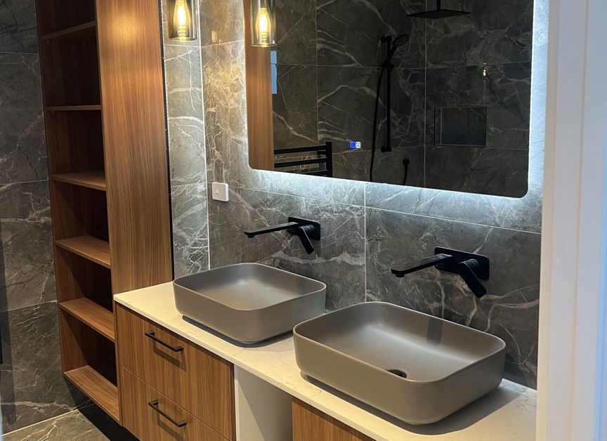 Right Eye Building Limited