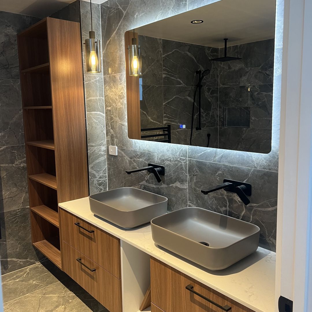 Right Eye Building Limited