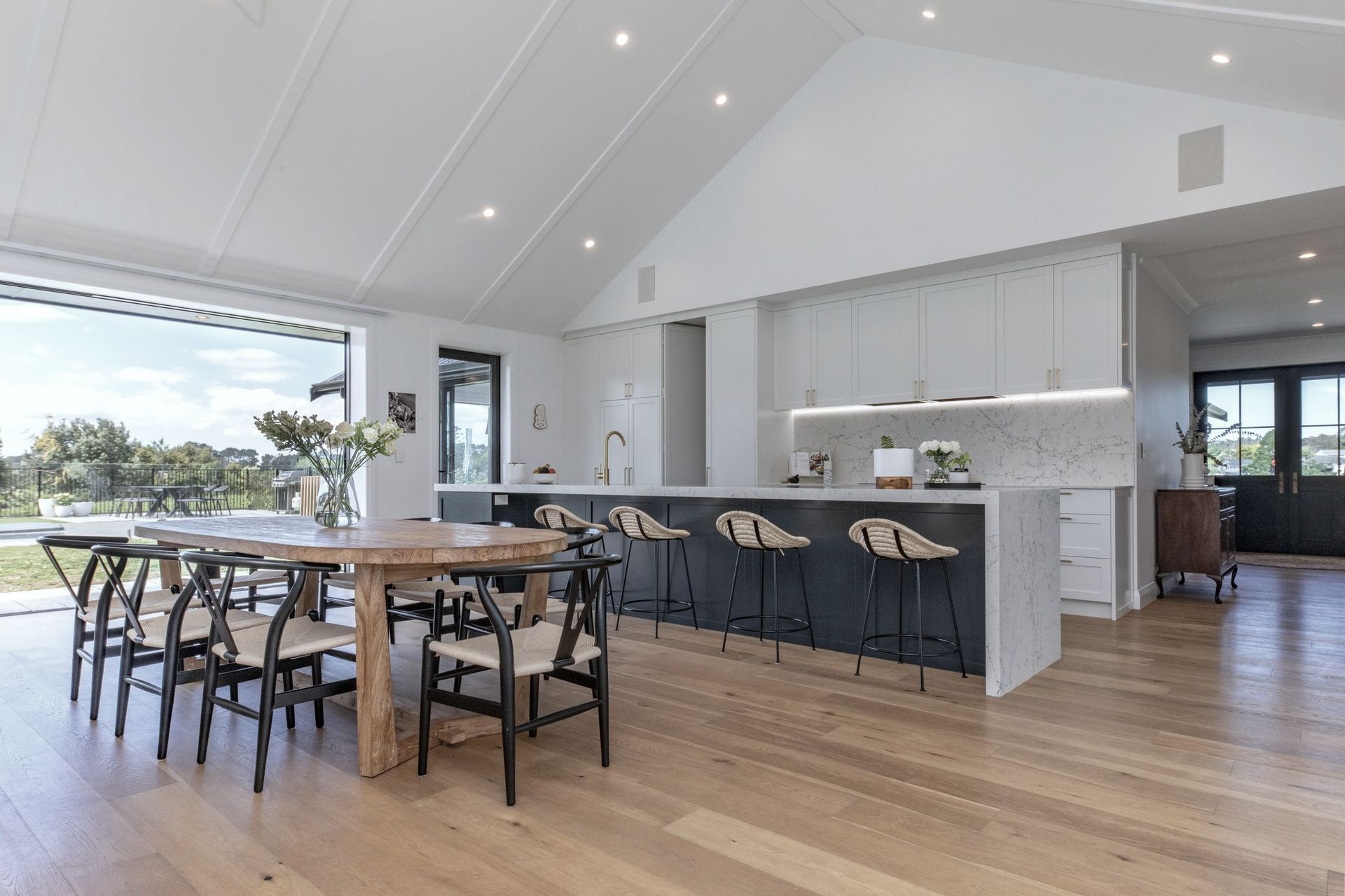 Supporting Image 3 for We Construct